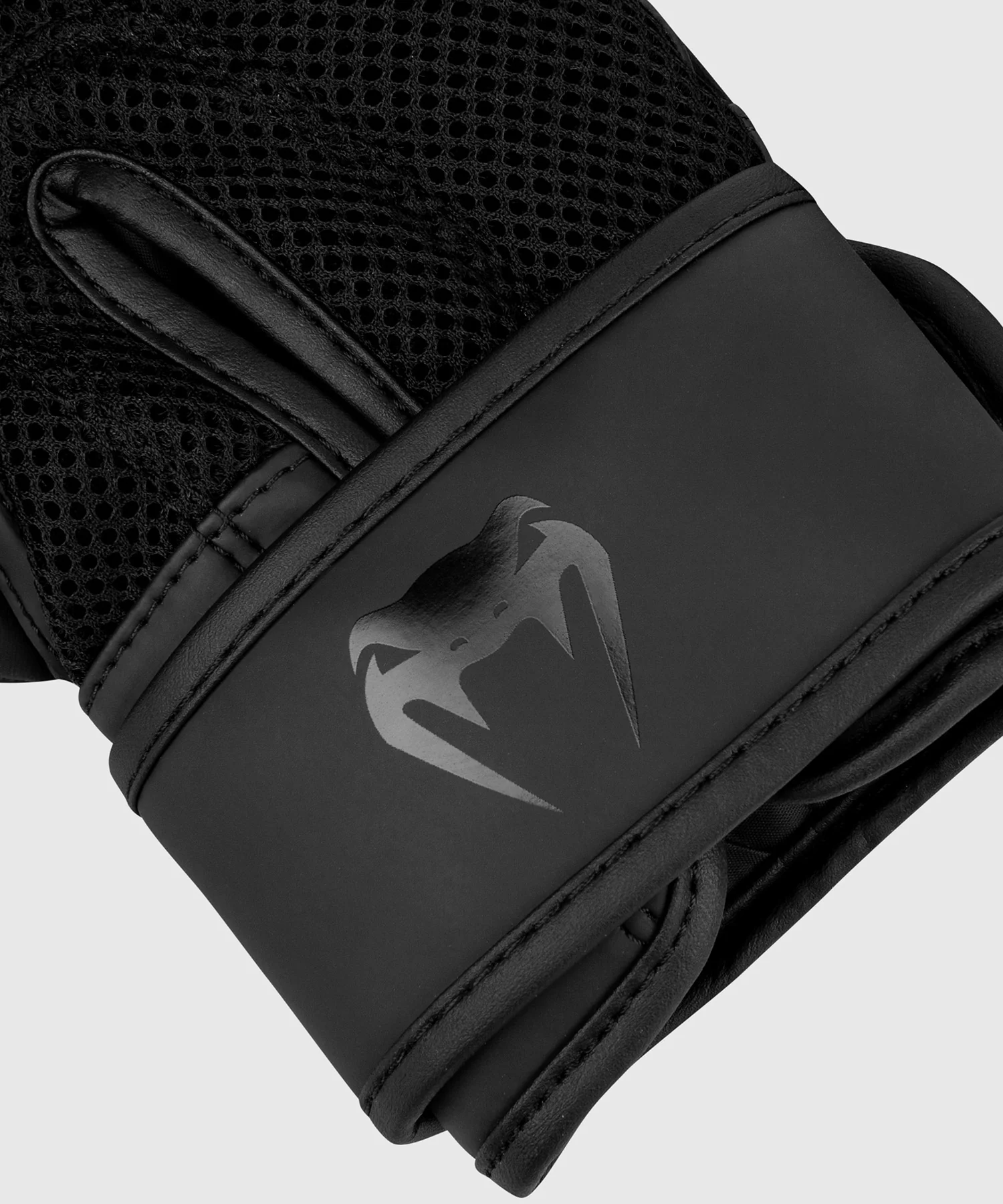 Venum Classic Kids Boxhandschuhe - Schwarz/Schwarz - 8oz - WLMT Edition - Image 6