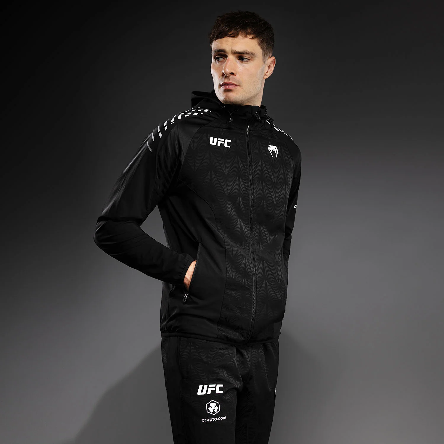 UFC Zenith by Venum Authentic Fight Night Kapuzenjacke Herren Personalisiert - Schwarz - Image 3