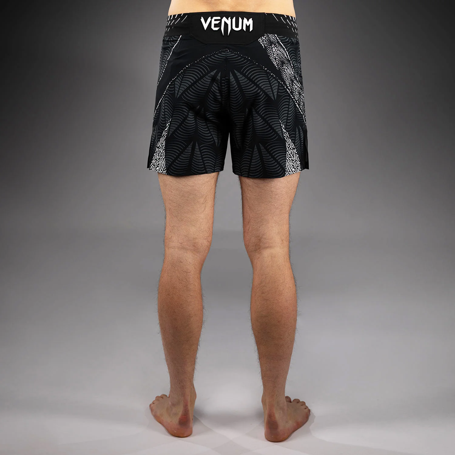 UFC Zenith by Venum Authentic Fight Night Kurze Passform Fight Short Herren Personalisiert - Schwarz - Image 4