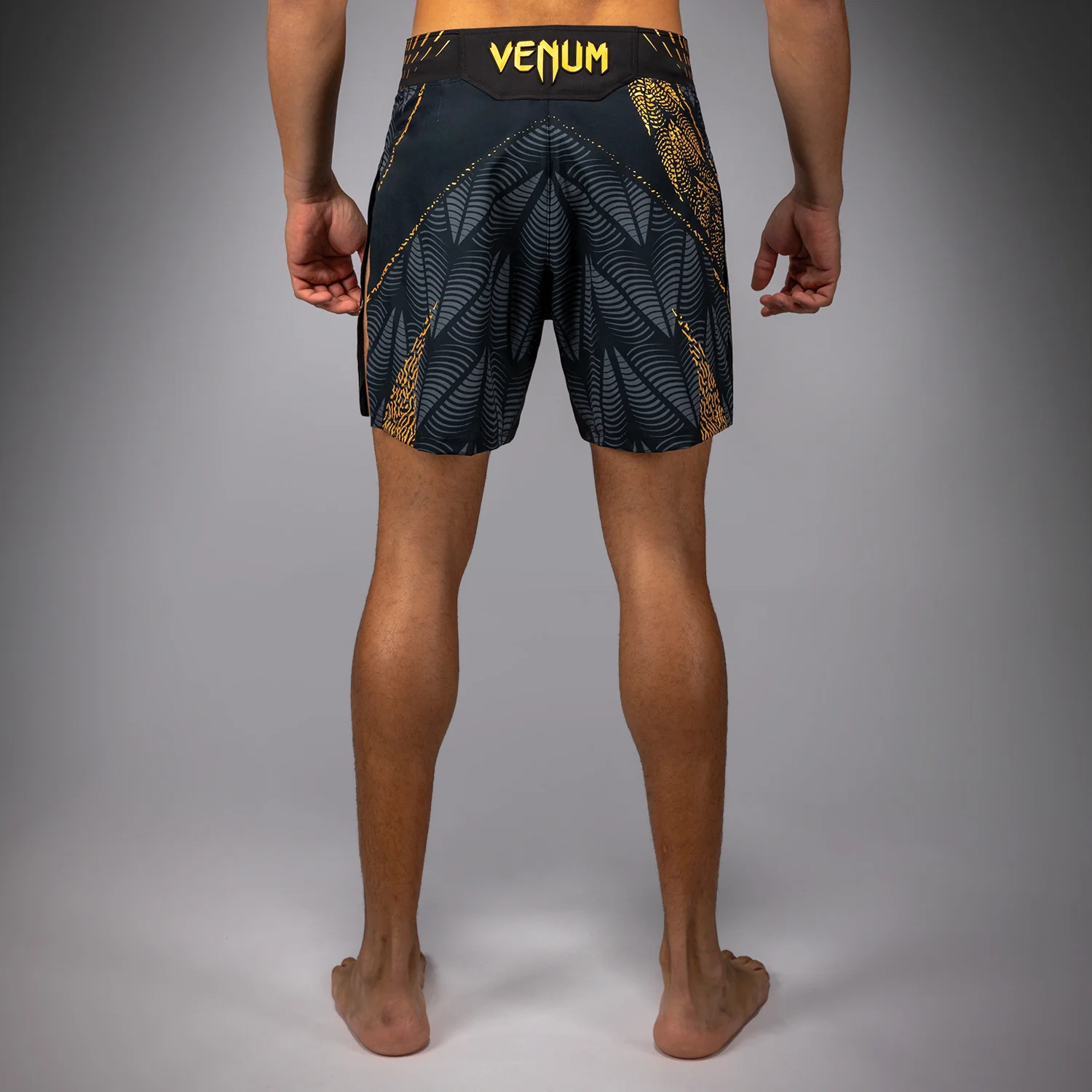 UFC Zenith by Venum Authentic Fight Night Gladiator Fight Short Herren Personalisiert - Champion - Image 4