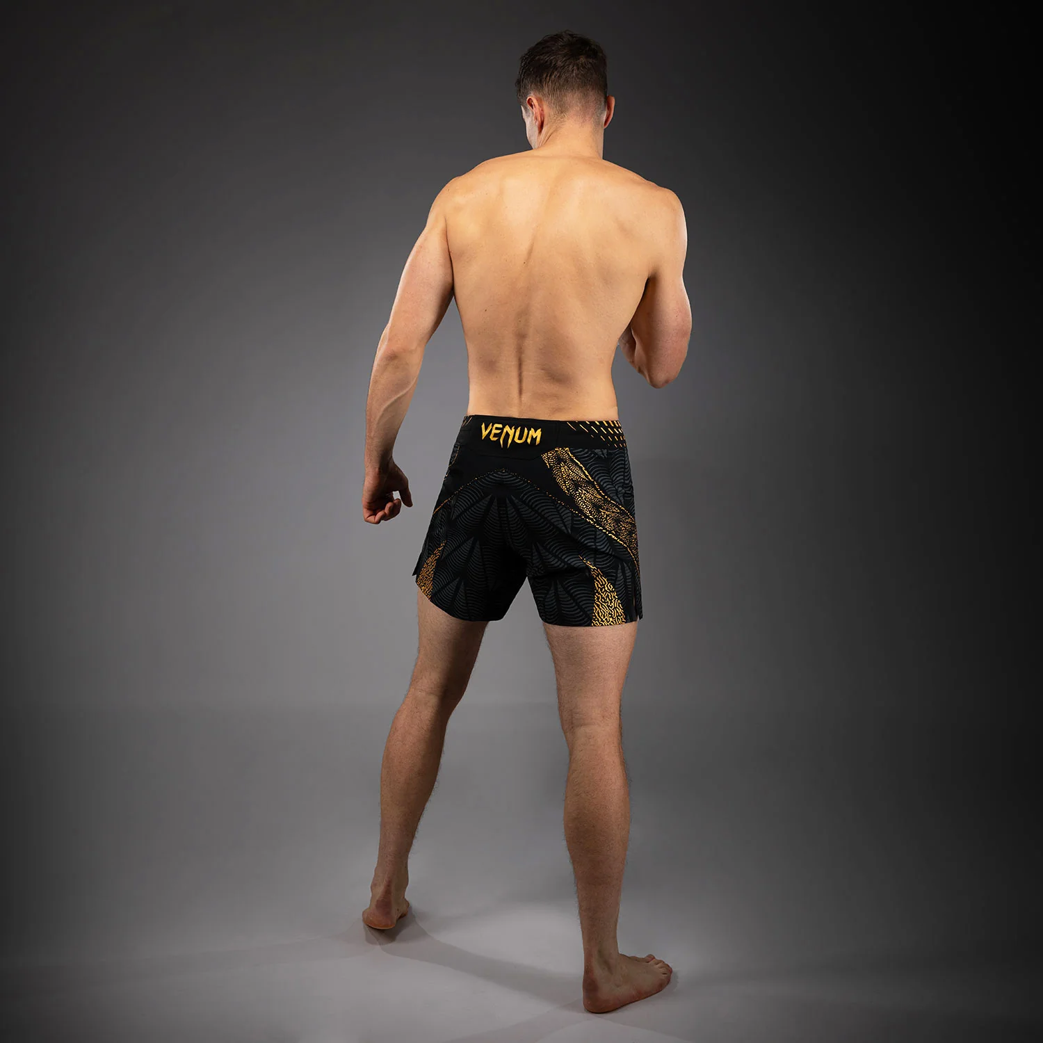 UFC Zenith by Venum Authentic Fight Night Kurze Passform Fight Short Herren Personalisiert - Champion - Image 9