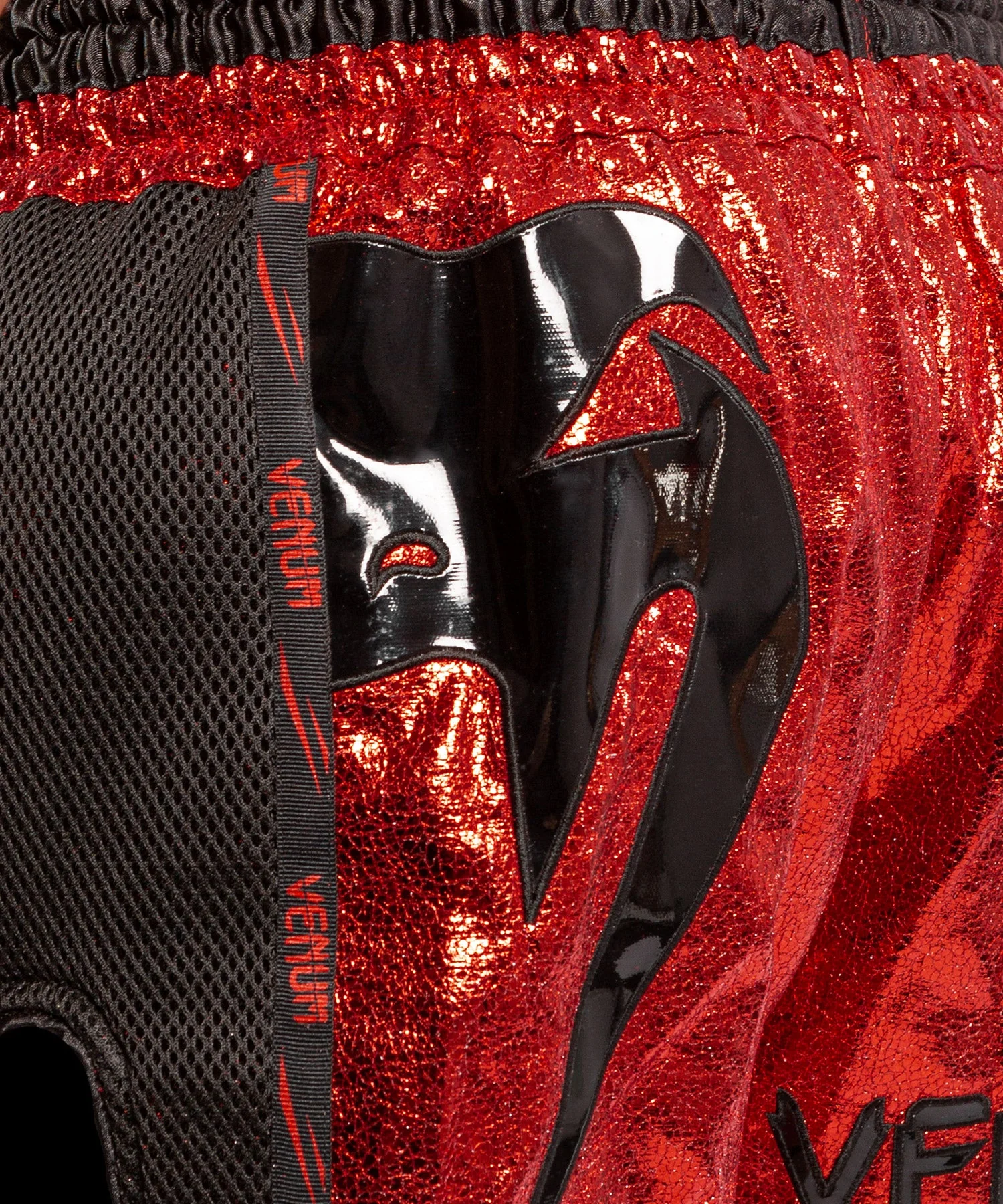 Muay Thai Shorts Venum Giant Foil - Rot/Schwarz - Image 4