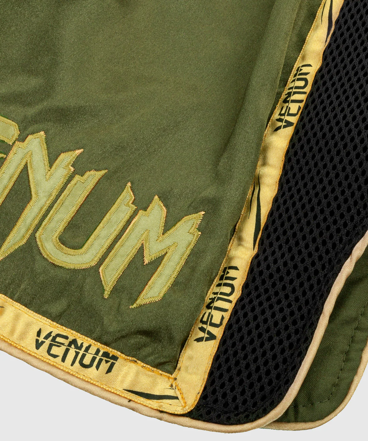 Muay Thai Shorts Venum Giant - Image 7