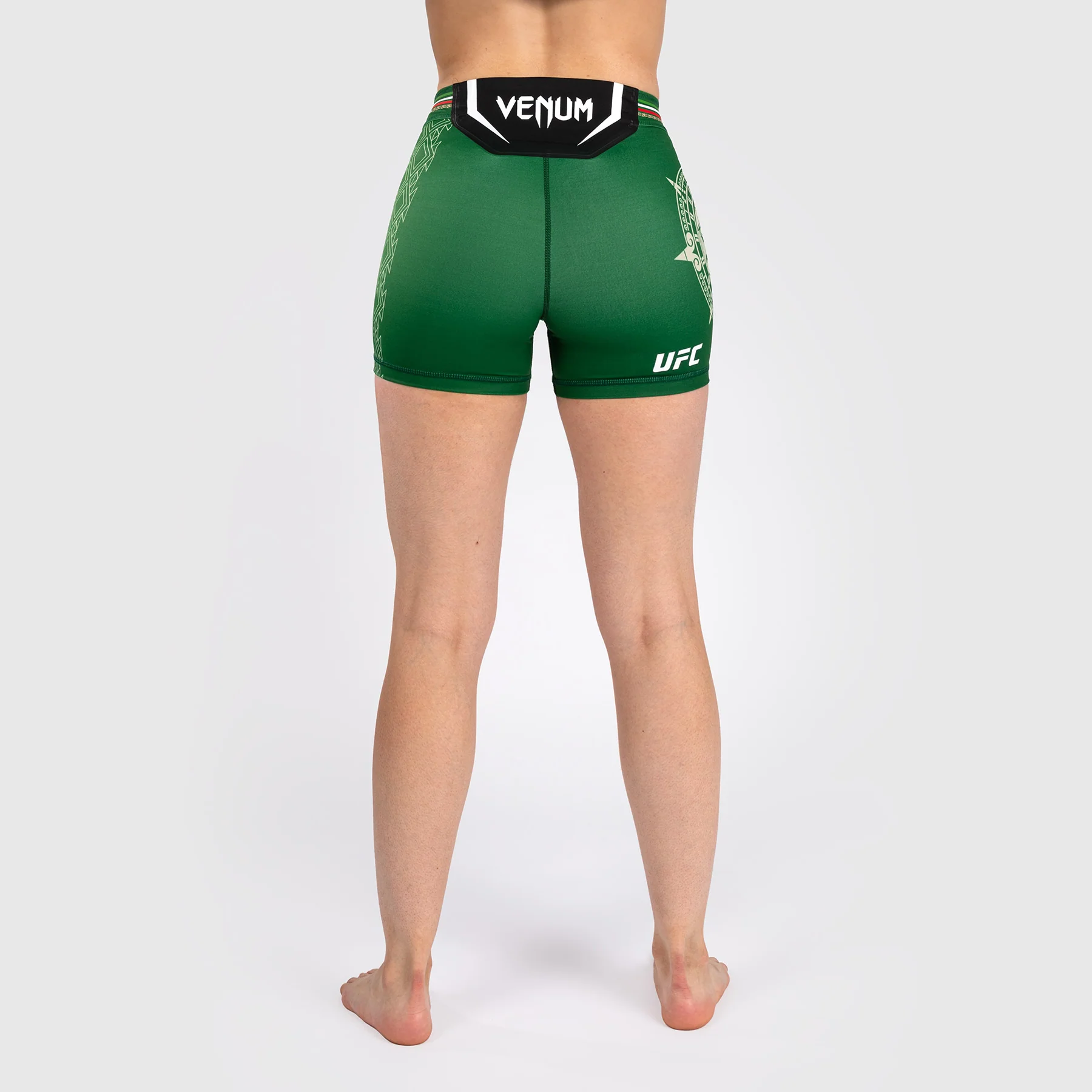 Noche UFC by Venum Authentic Fight Night Frauen Vale Tudo Shorts - Kurze Passform - Grün - Image 2
