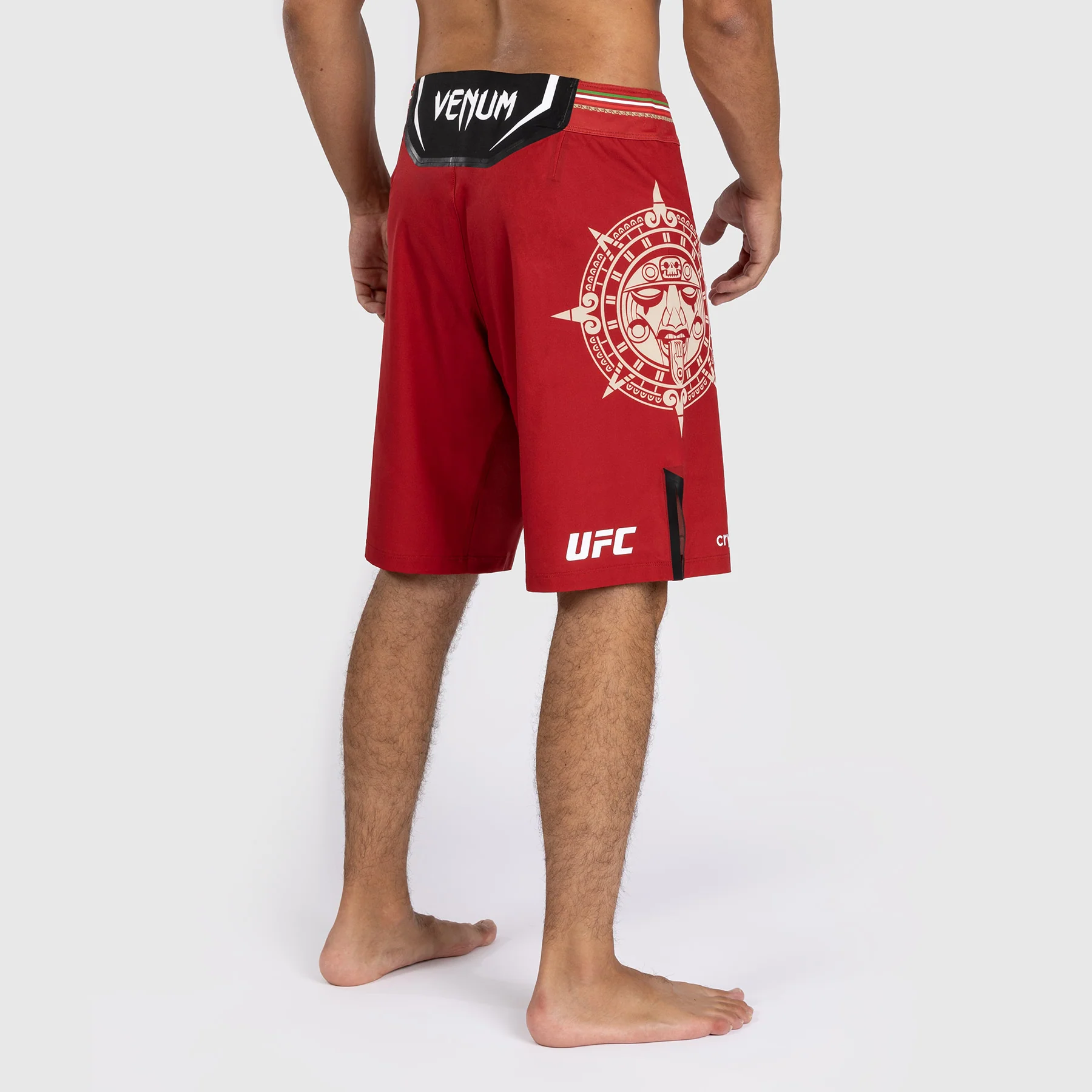Noche UFC by Venum Authentic Fight Night Herren Kampfshorts - Lange Passform - Rot - Image 4