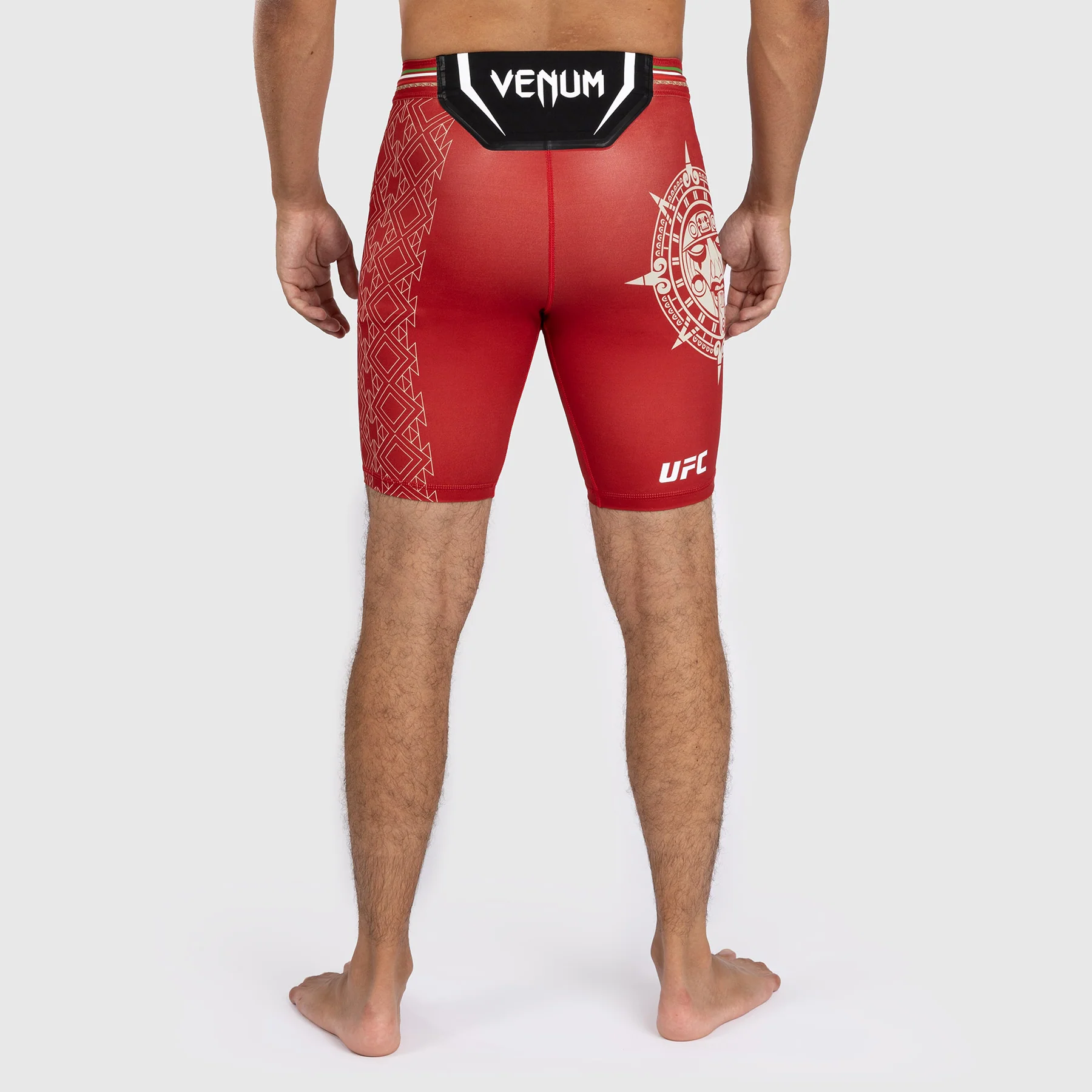 Noche UFC by Venum Authentic Fight Night Herren Vale Tudo Shorts - Rot - Image 3