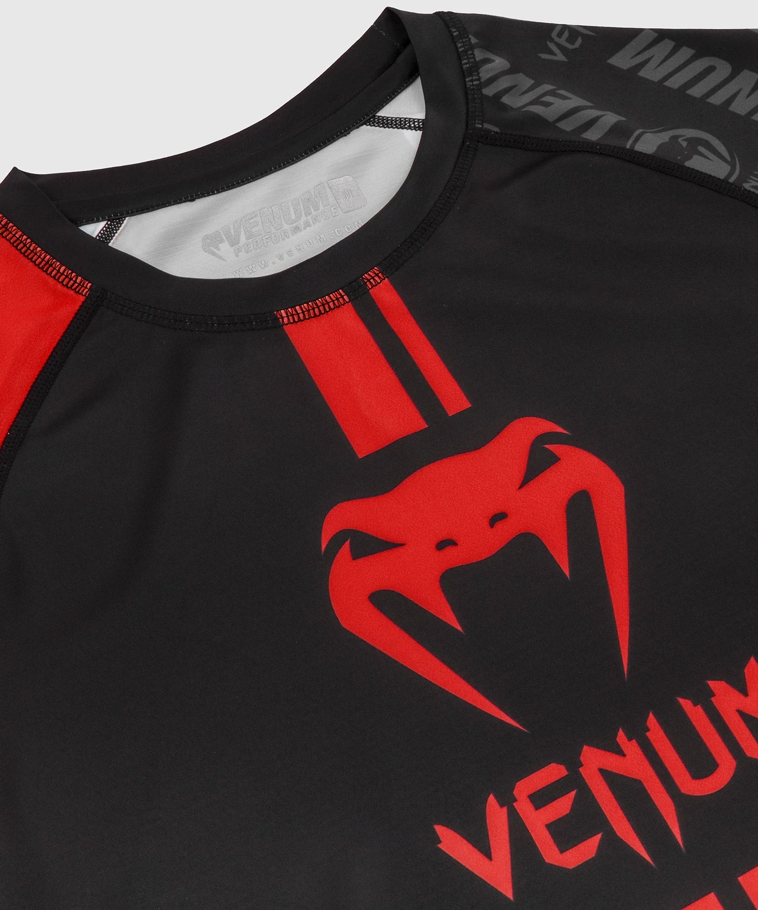 Rashguard Venum Logos - Kurzarm - Schwarz/Rot - Image 5