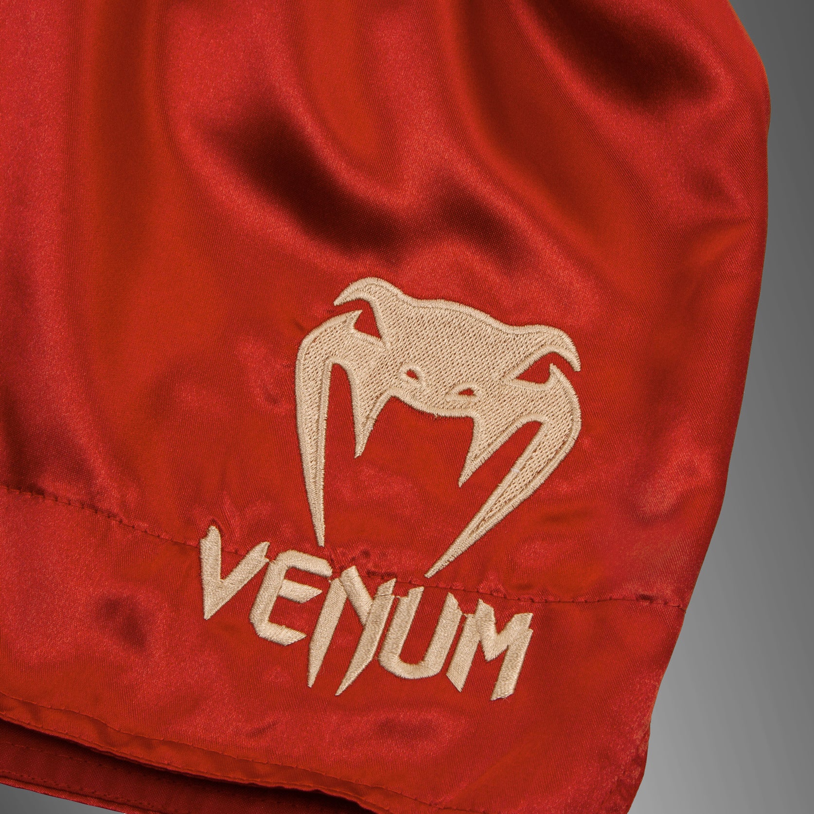 Venum Classic Shorts Muay Thai - Bordeaux/Gold - Image 4