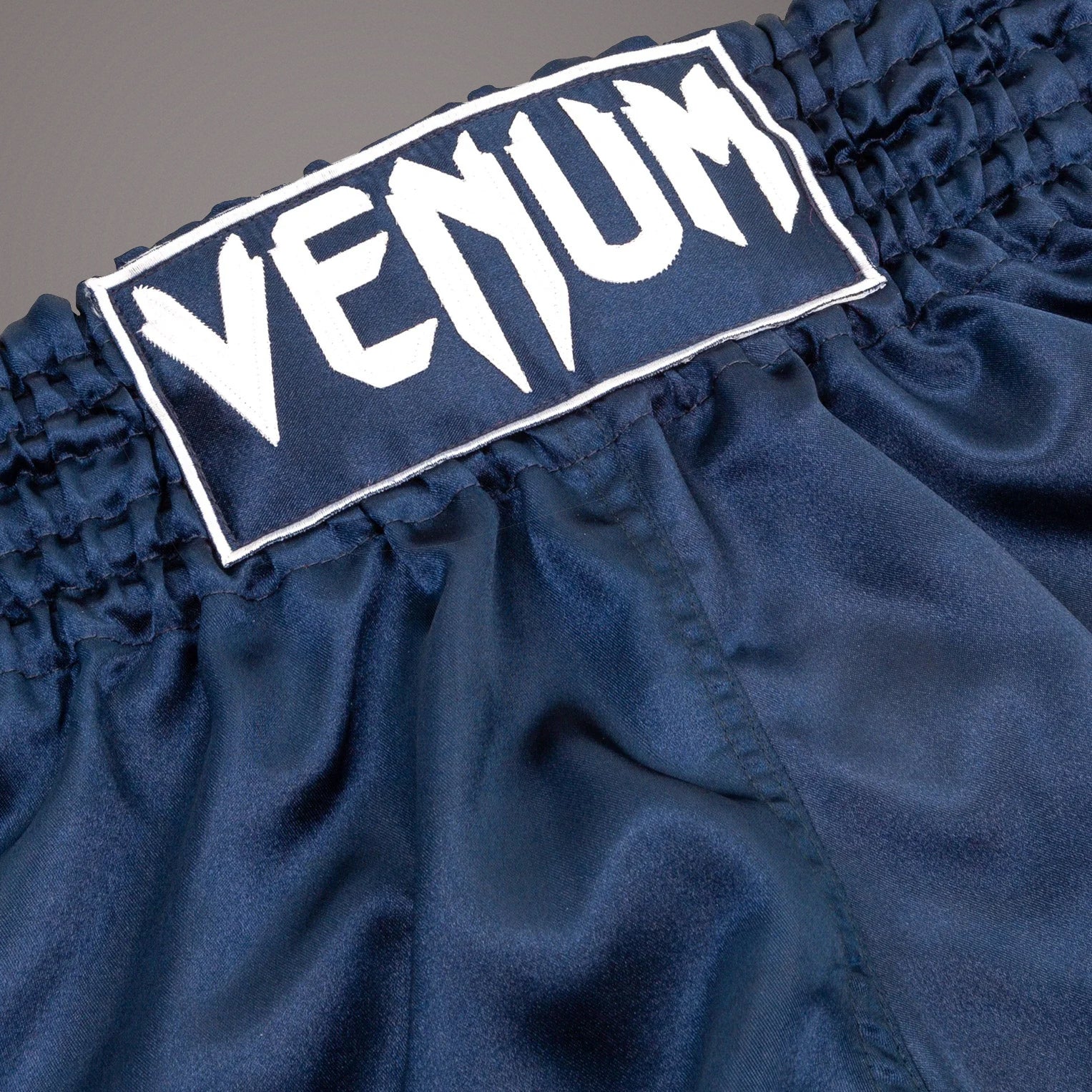 Venum Classic Shorts Muay Thai - Marineblau/Weiß - Image 3