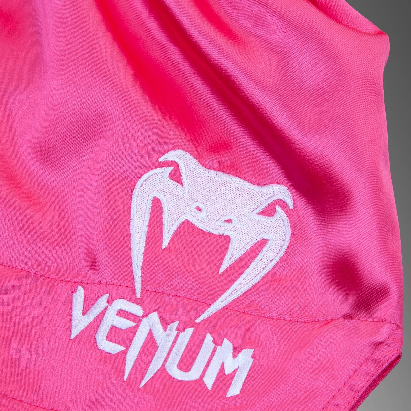 Venum Classic Shorts Muay Thai - Rosa/Weiß - Image 4