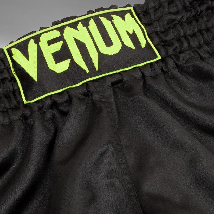 Venum Classic Shorts Muay Thai - Schwarz/neongelb - Image 3