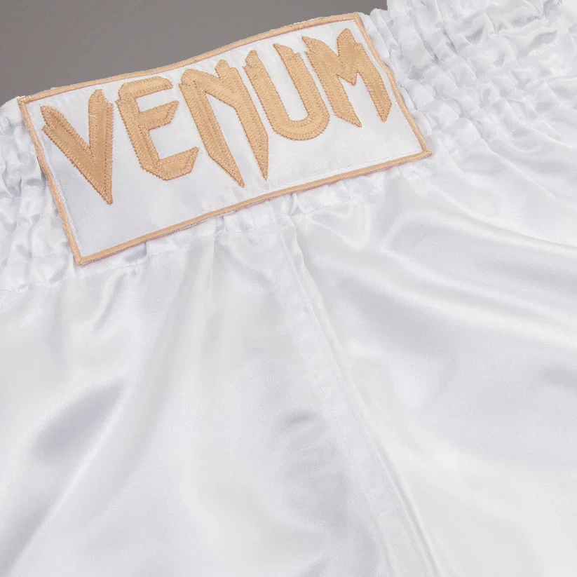 Venum Classic Shorts Muay Thai - Weiß/Gold - Image 3