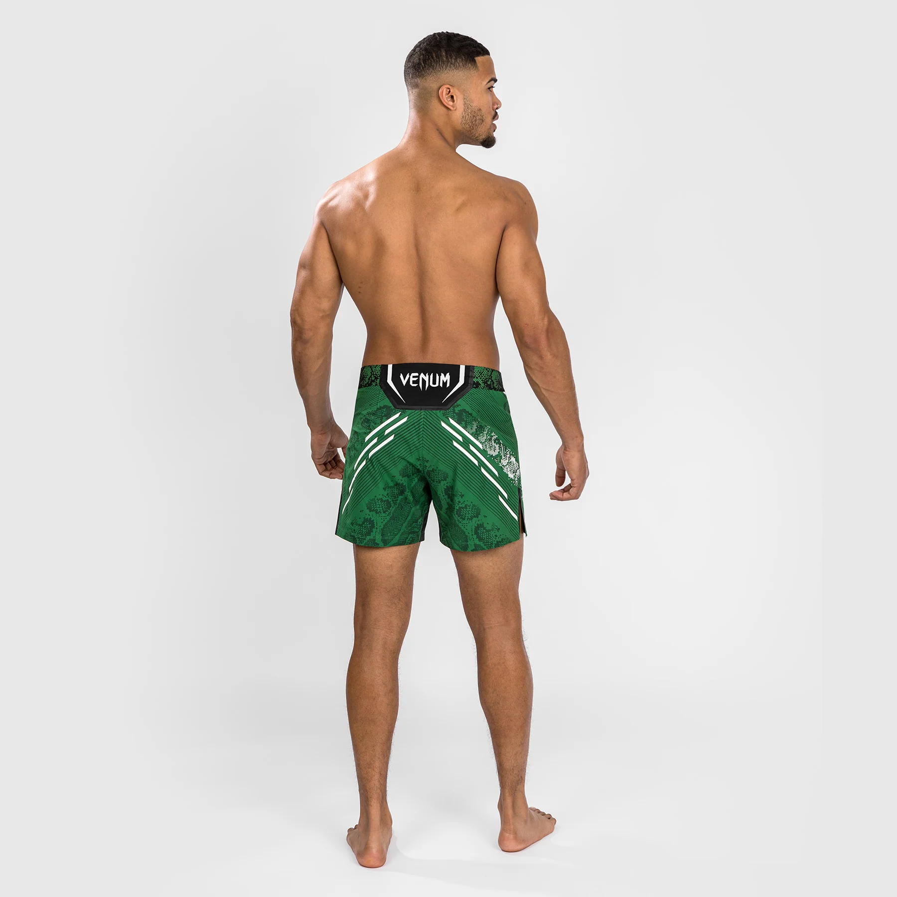 Noche UFC by Venum  Authentic Fight Night Herren Kampfhose - Kurze Passform - Grün - Image 4