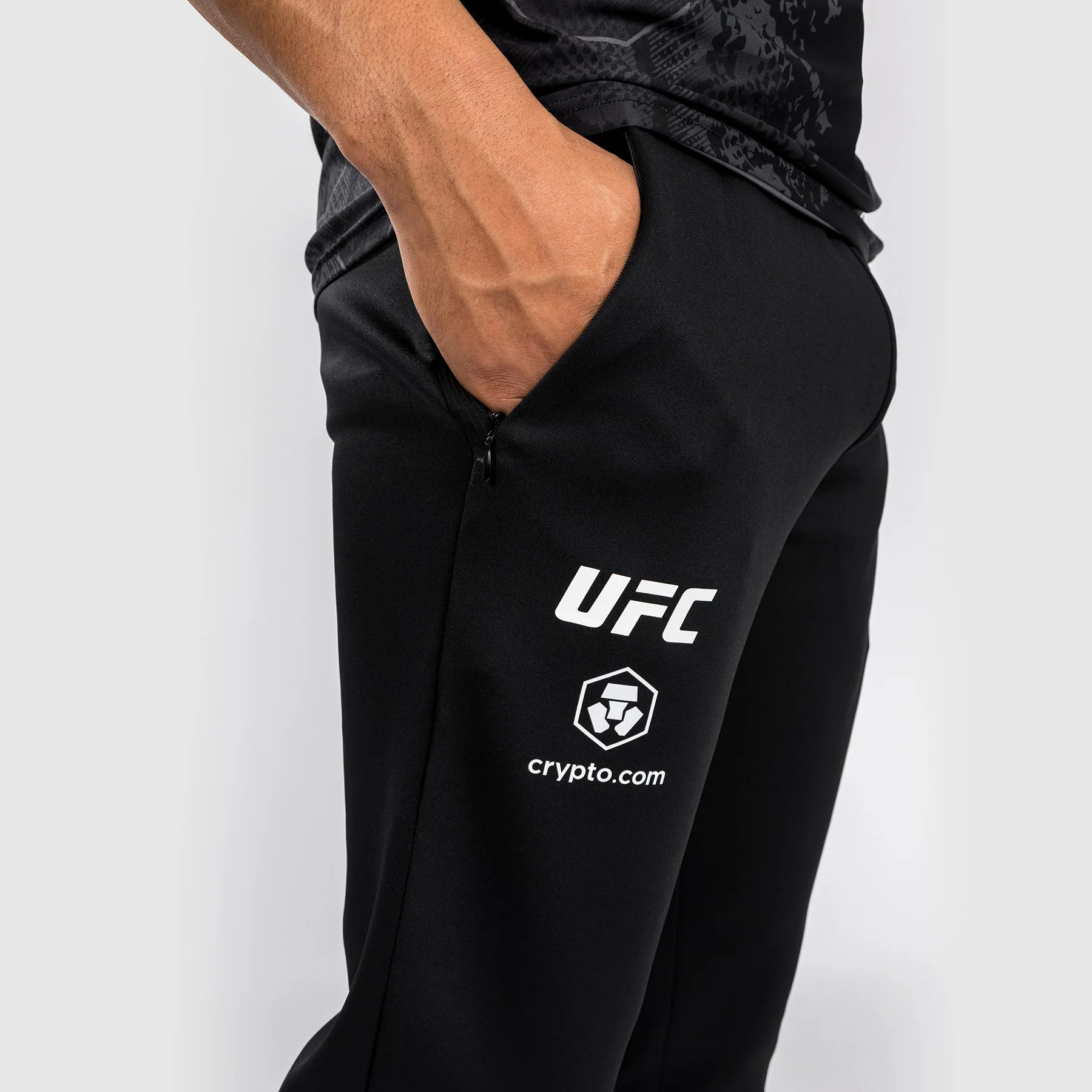 UFC Adrenaline by Venum Authentic Fight Night Herren Walkout Hose - Schwarz - Image 7