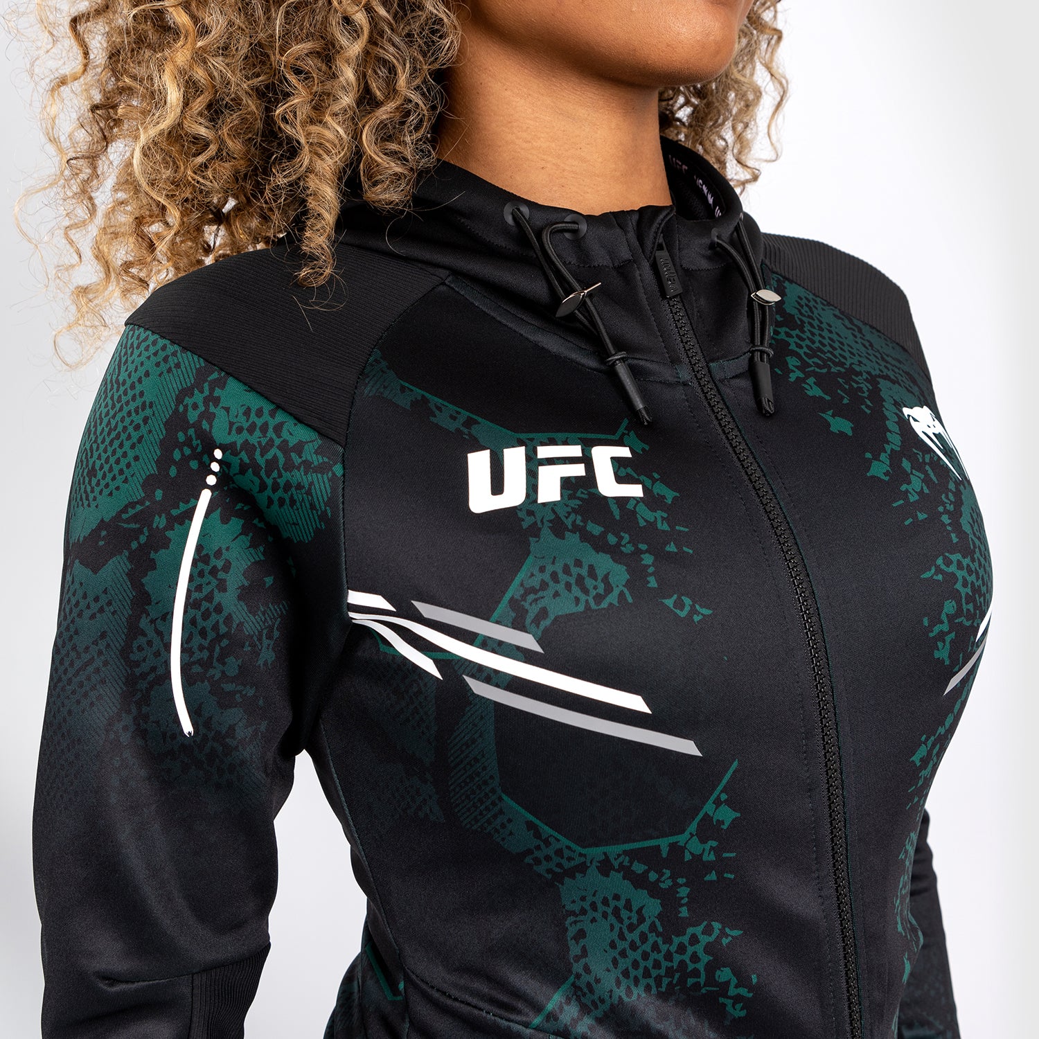 UFC Adrenaline by Venum Authentic Fight Night Walkout-Hoodie für Frauen - Emerald Edition - Grün/Schwarz - Image 3