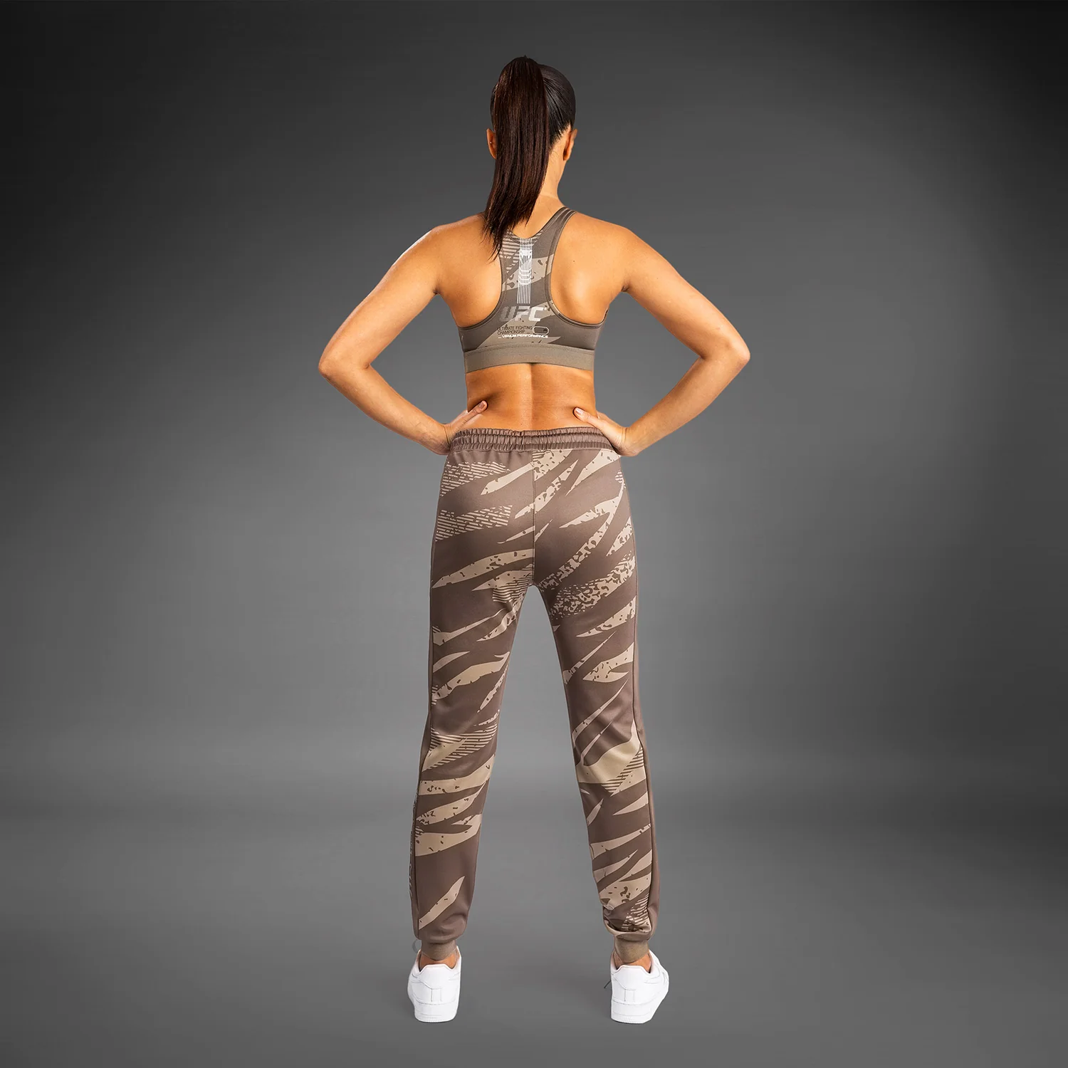 UFC Adrenaline by Venum Fight Week Frauen Hose - Desert Camo - Image 6