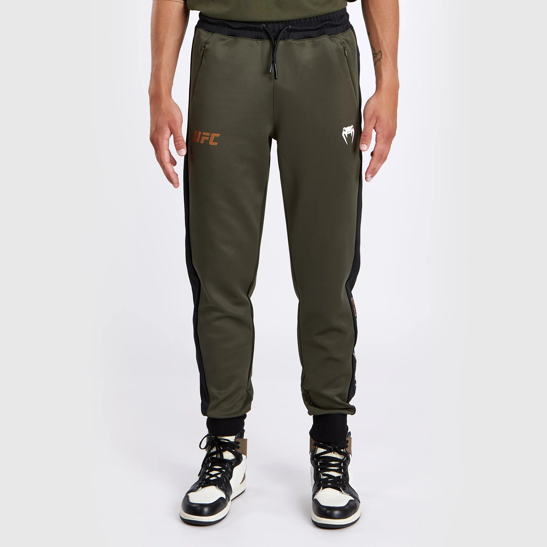 UFC Adrenaline by Venum Fight Week Herren-Performance-Jogging-Hose - Khaki/Bronze