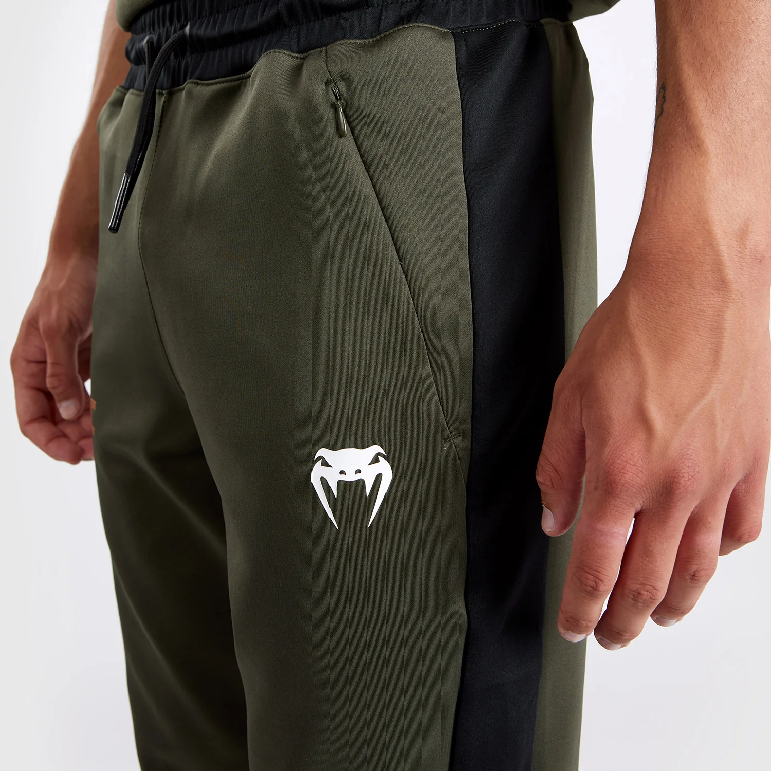 UFC Adrenaline by Venum Fight Week Herren-Performance-Jogging-Hose - Khaki/Bronze - Image 3