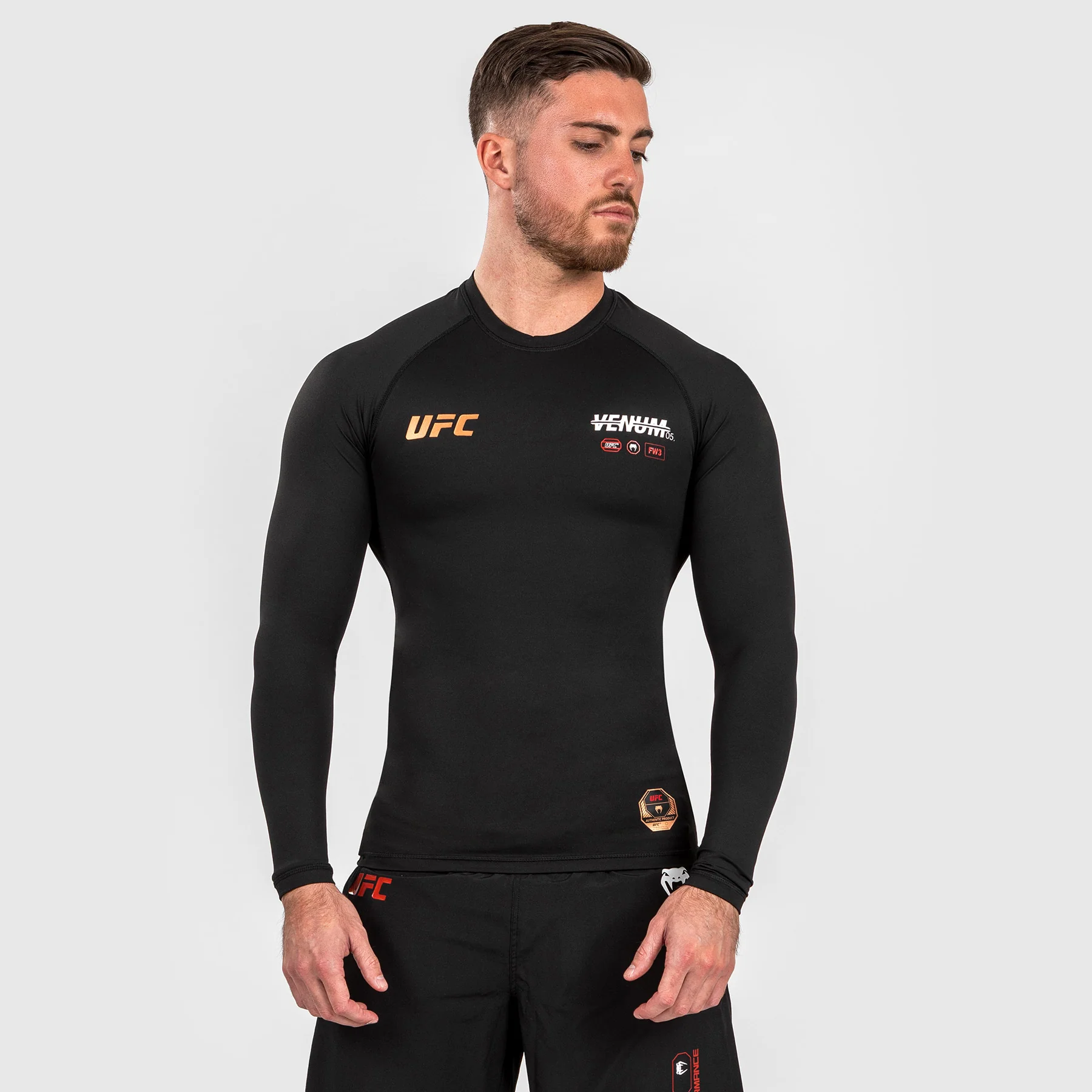 UFC Adrenaline by Venum Fight Week Herren Performance Langarm Rashguard - Schwarz - Image 5