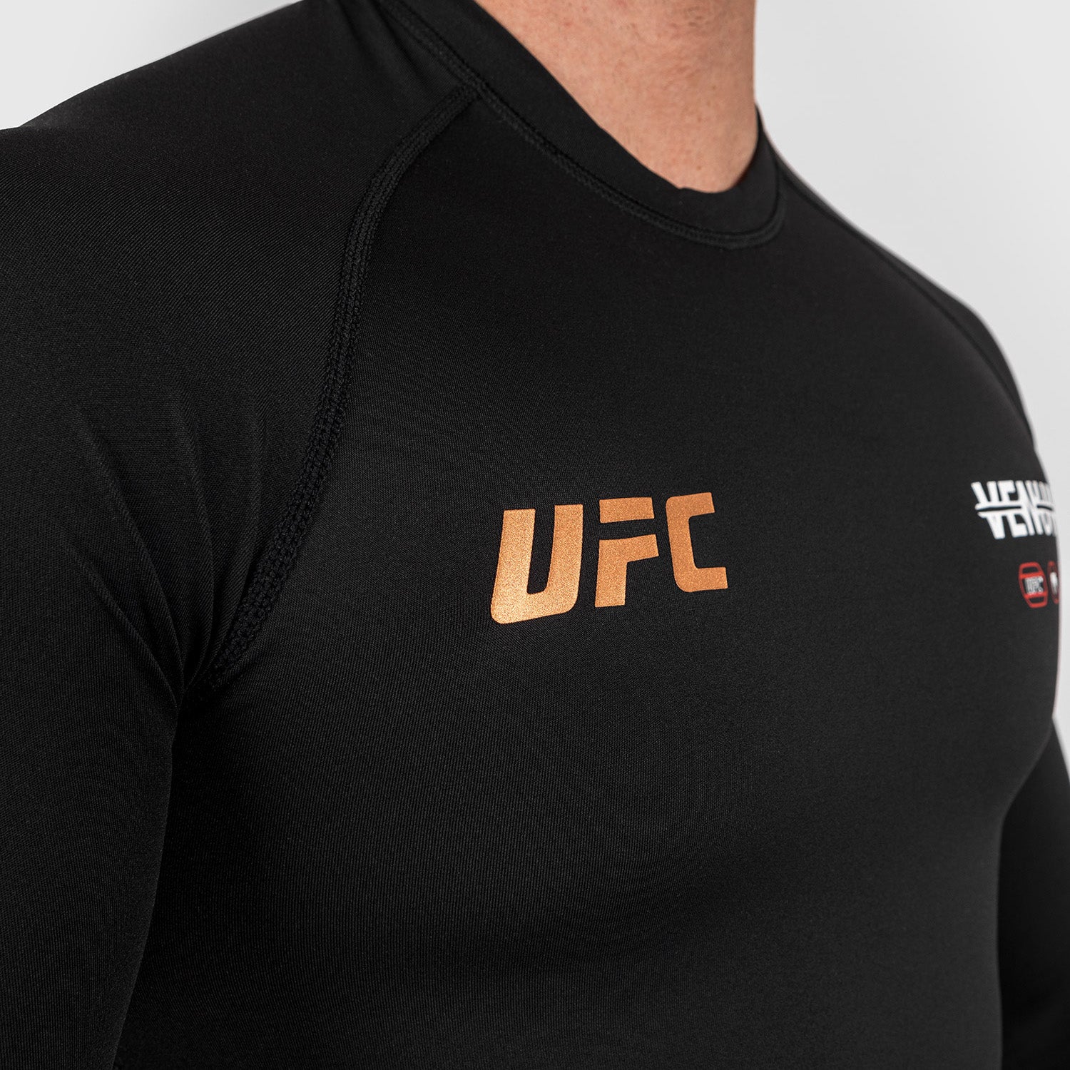UFC Adrenaline by Venum Fight Week Herren Performance Langarm Rashguard - Schwarz - Image 6