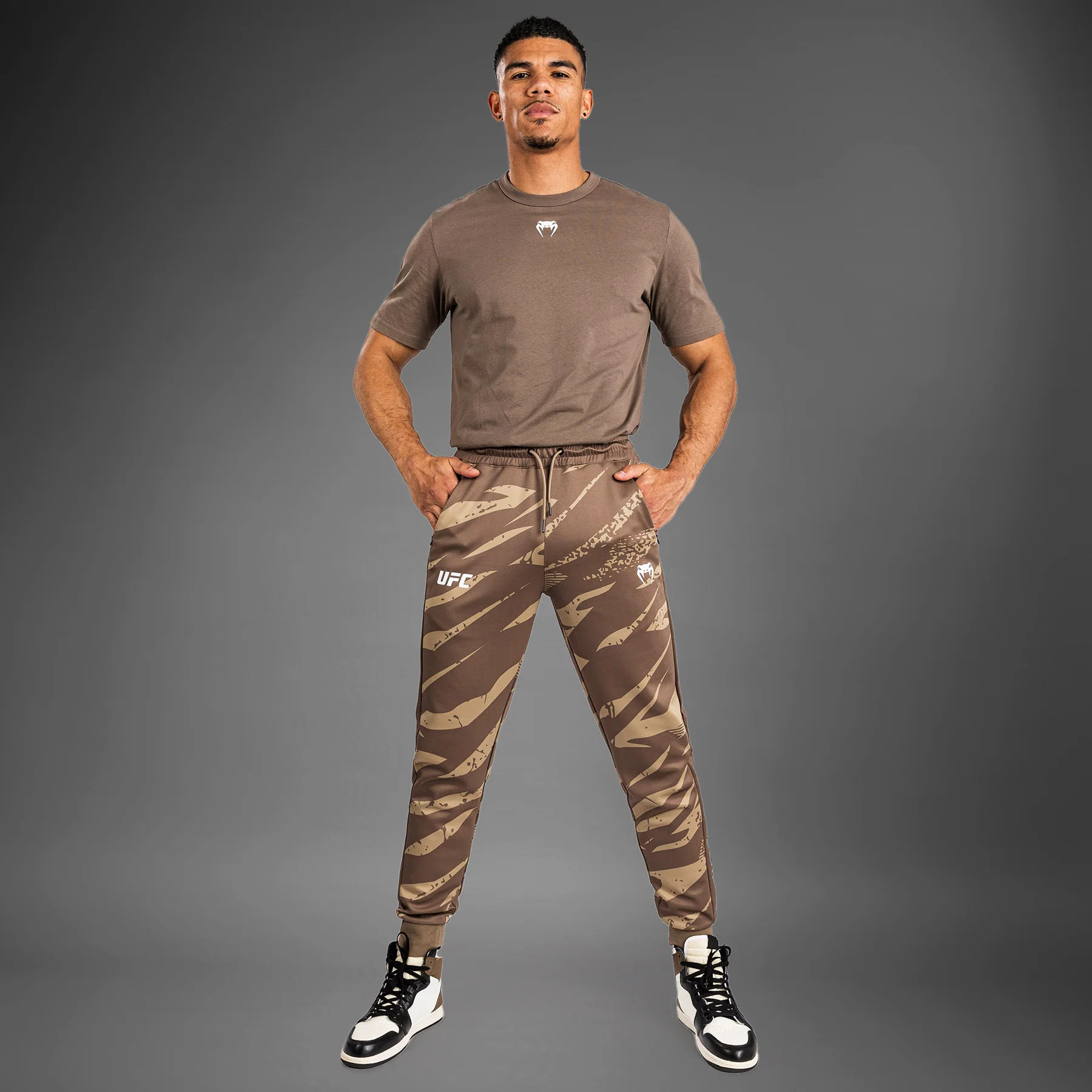UFC Adrenaline by Venum Fight Week Herrenhose - Desert Camo - Image 2