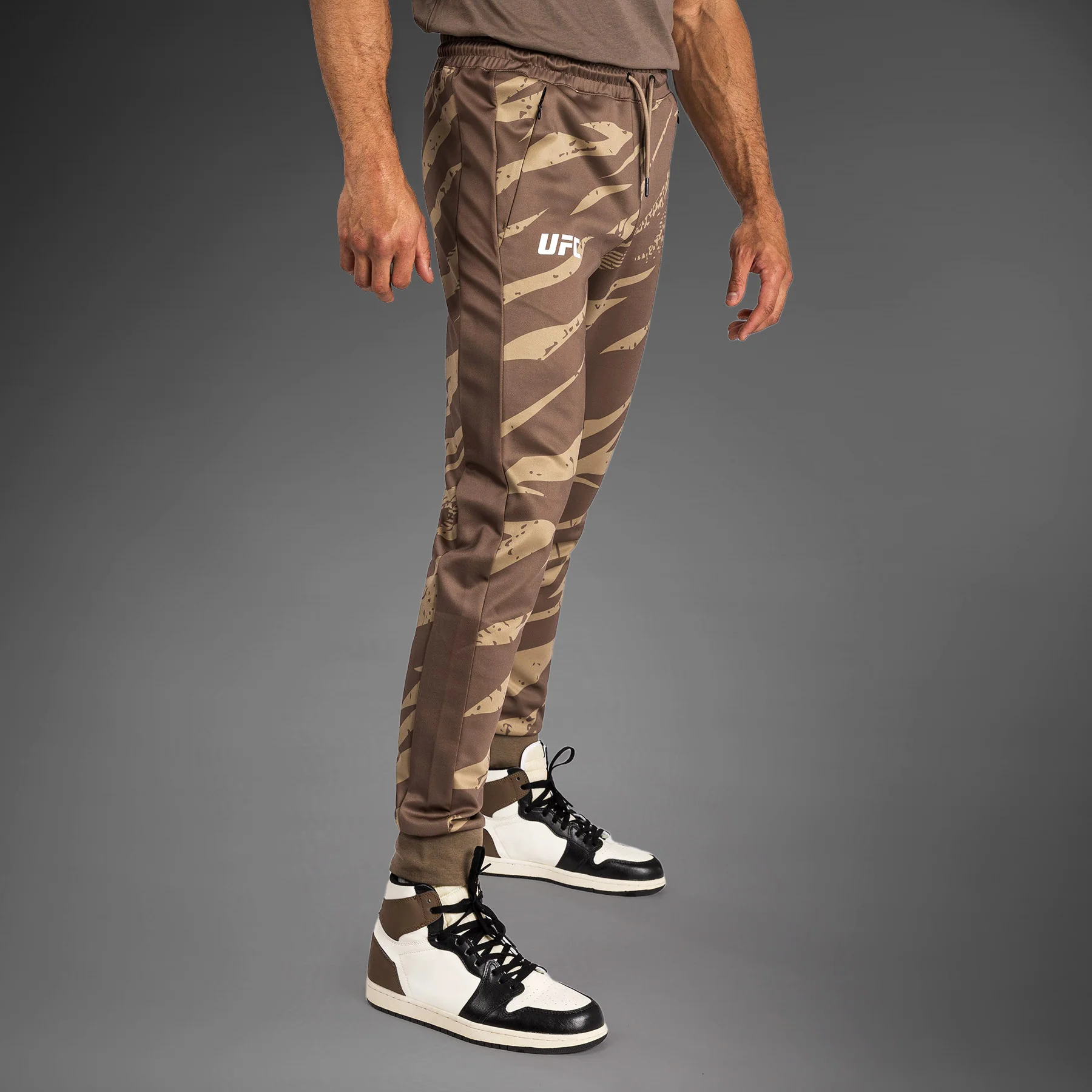 UFC Adrenaline by Venum Fight Week Herrenhose - Desert Camo - Image 3