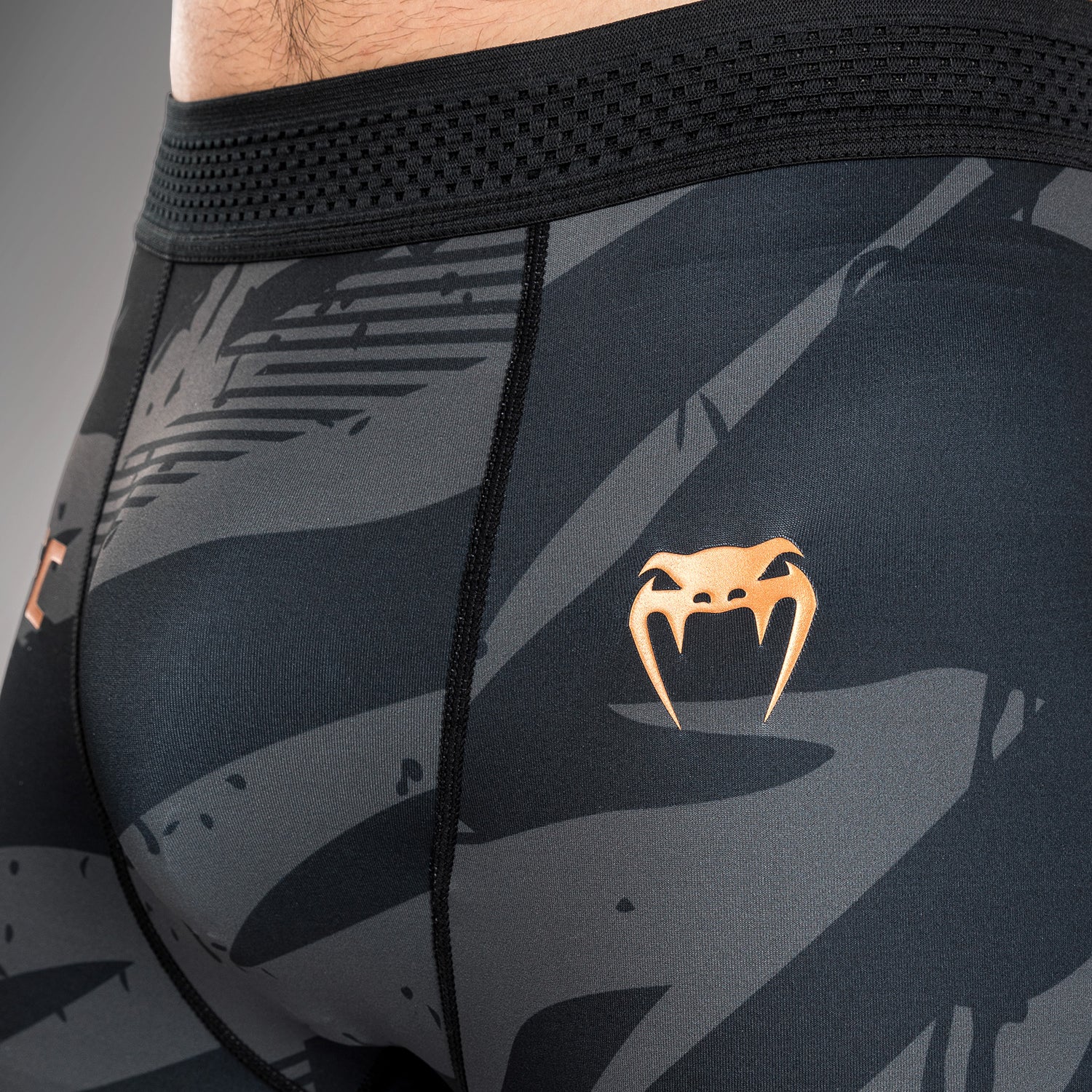 UFC Adrenaline by Venum Fight Week Männer Vale Tudo Shorts - Urban Camo - Image 4