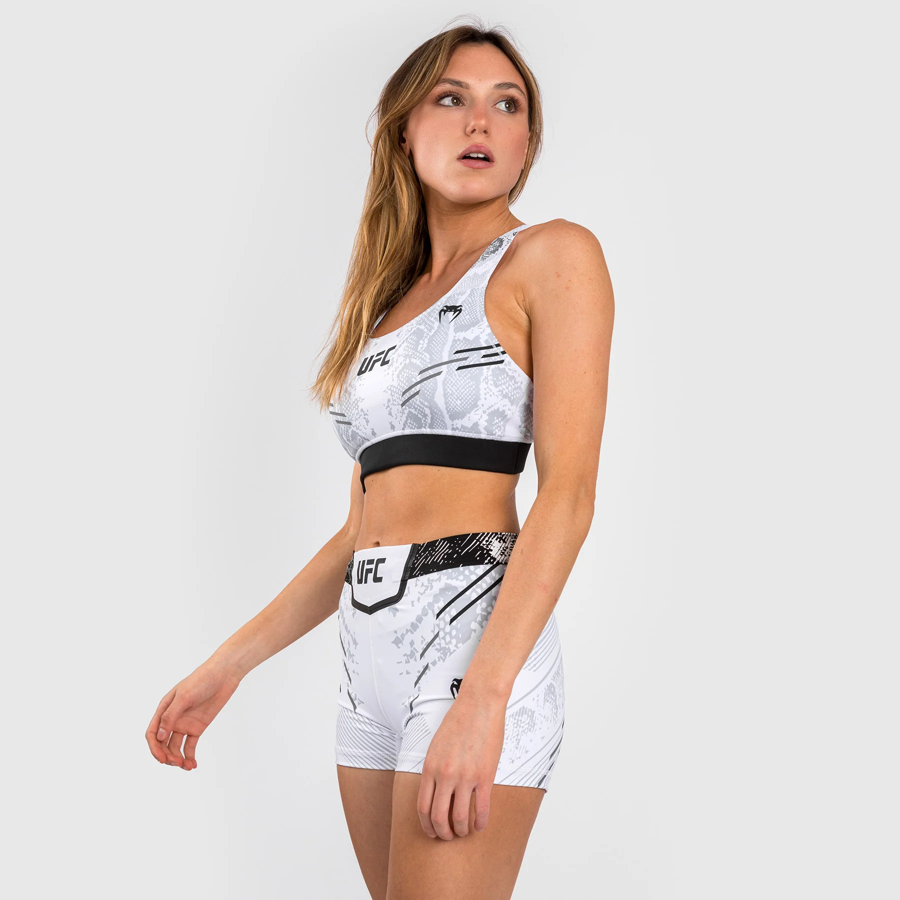 UFC Authentic Adrenaline Fight Night By Venum Damen Sport-BH - Weiß - Image 6