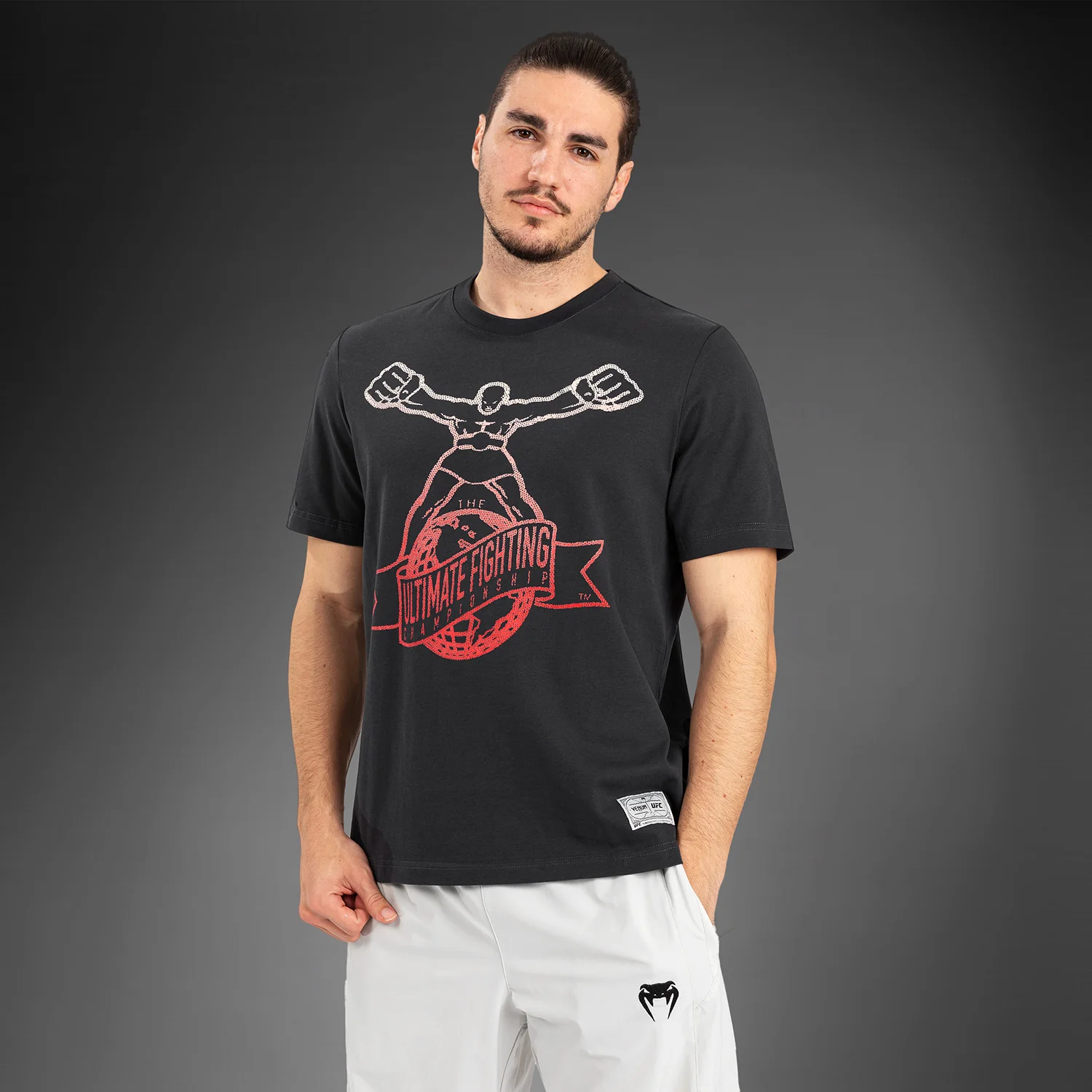 UFC by Venum Ulti-Man T-Shirt - Grau/Rot - Image 4