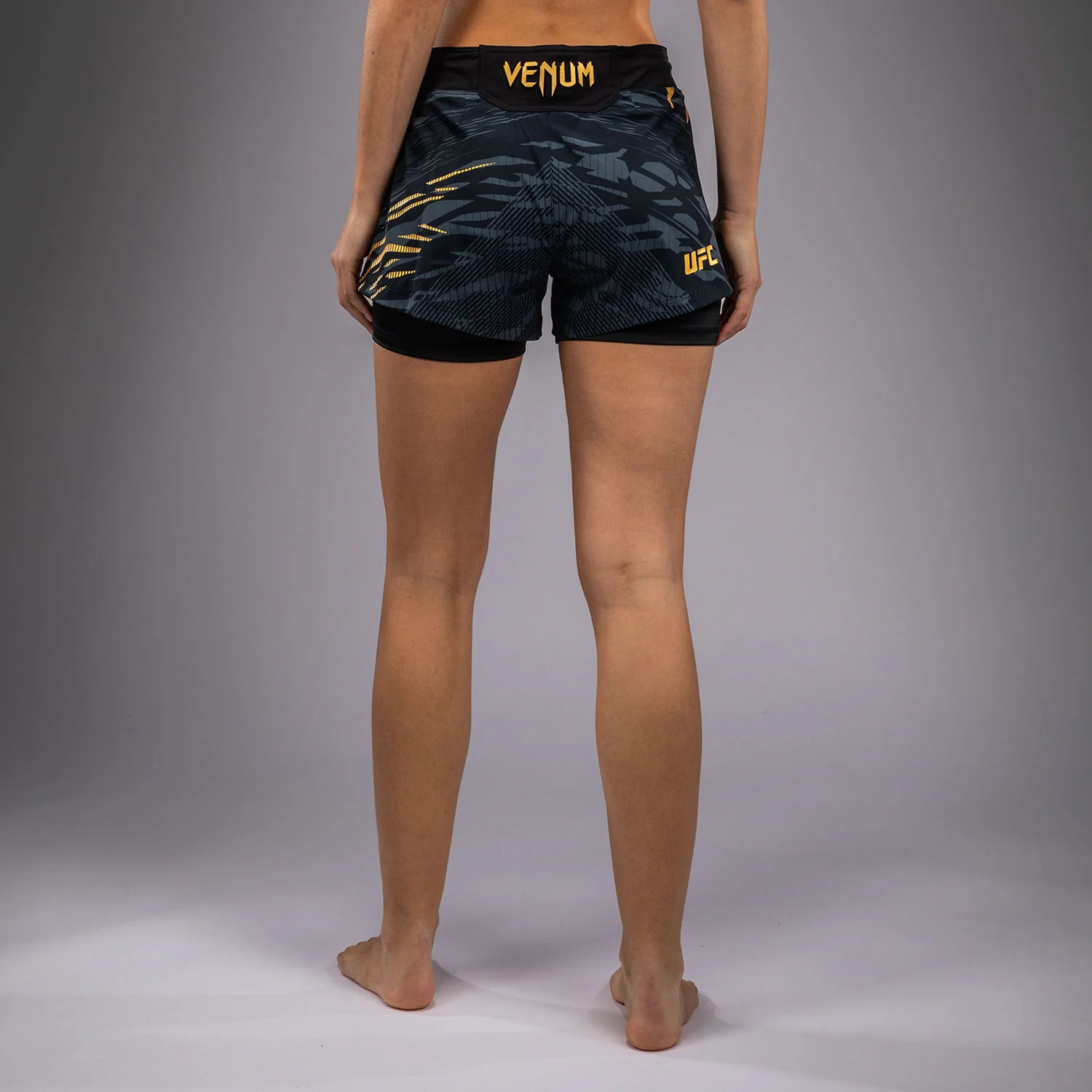 UFC Fusion by Venum Authentic Fight Night Damen Fight Short - Champion - Image 5