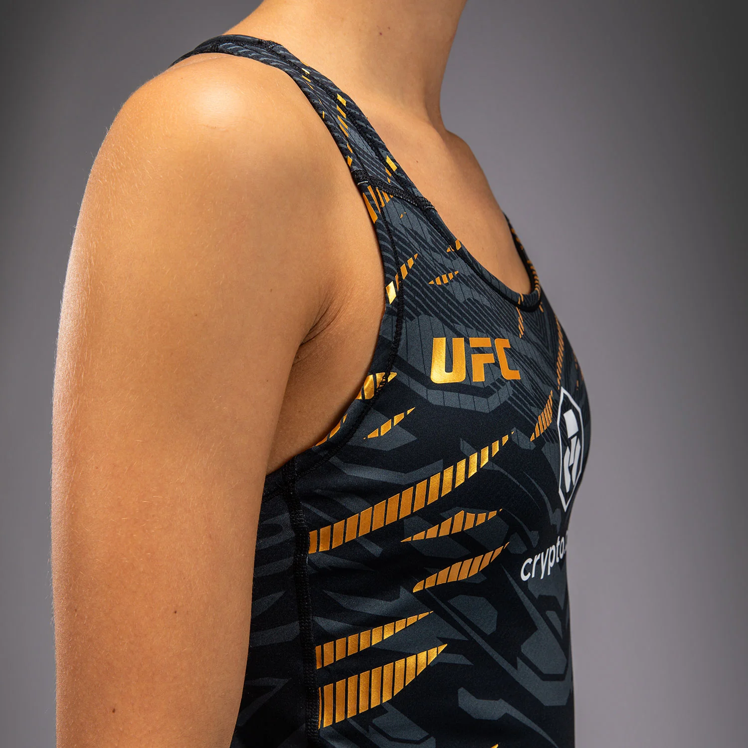 UFC Fusion by Venum Authentic Fight Night Damen Fitted Tank Mit Shelf Bra - Champion - Image 6