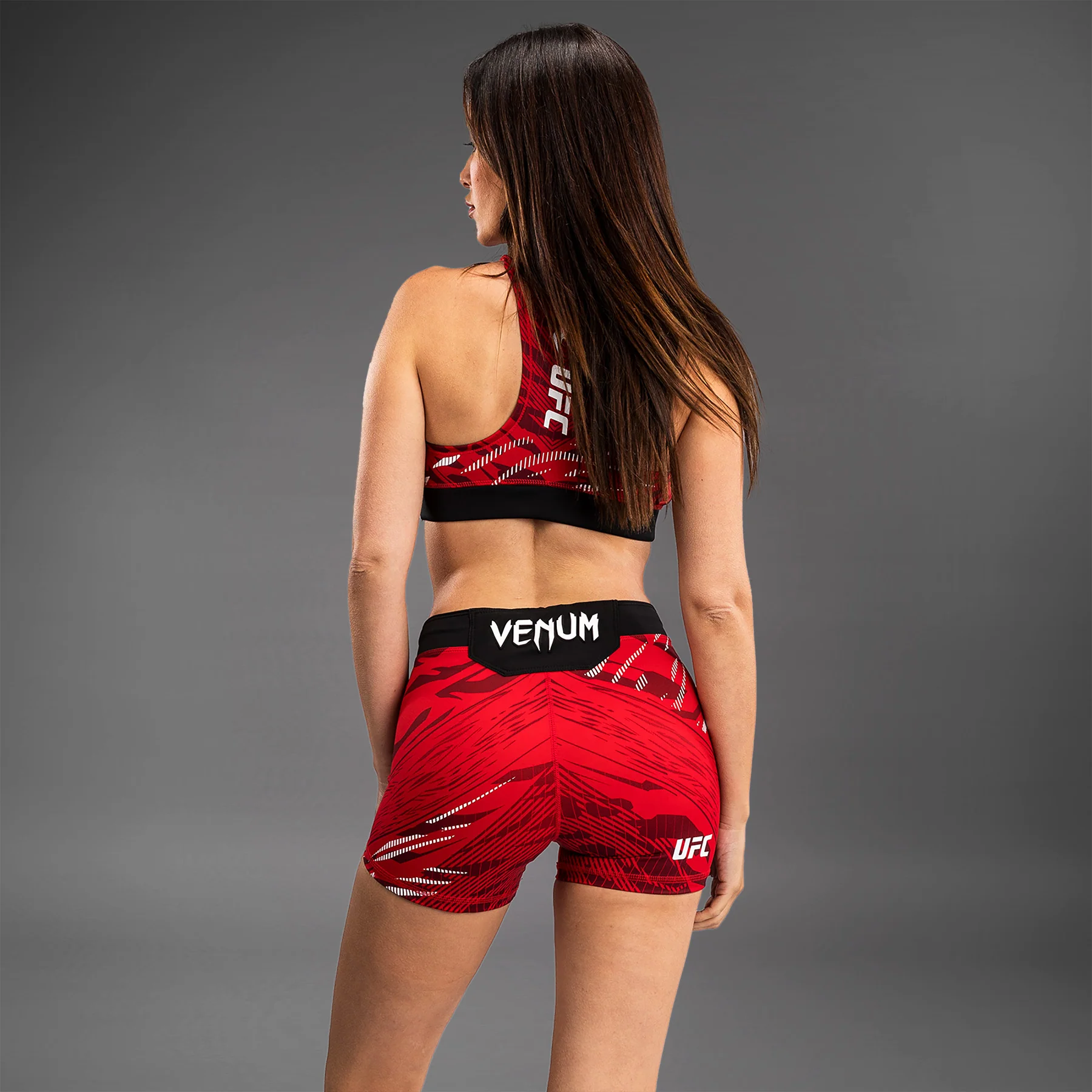 UFC Fusion by Venum Authentic Fight Night Damen Vale Tudo Short - Short Fit - Rot - Image 4