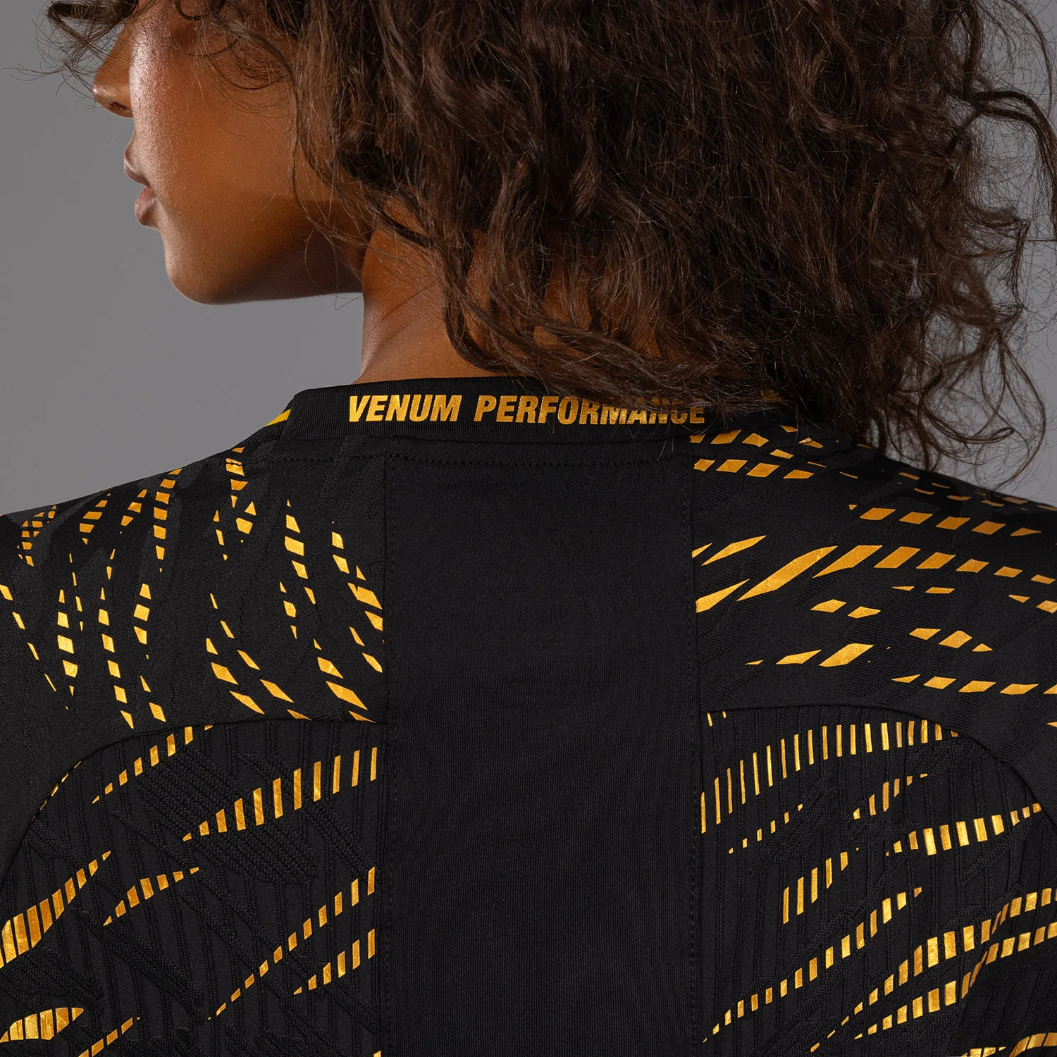 UFC Fusion by Venum Authentic Fight Night Damen Walkout Jersey - Champion - Image 5