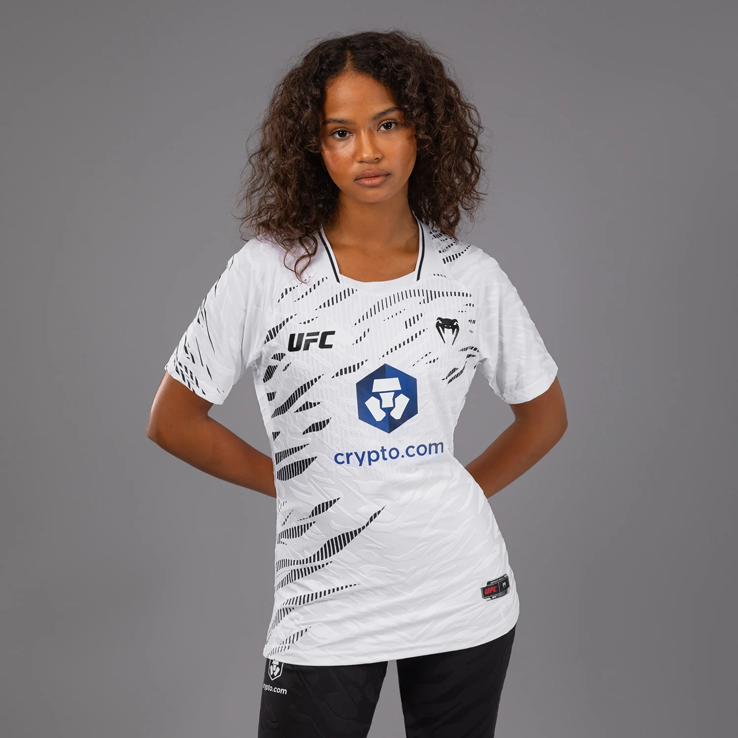 UFC Fusion by Venum Authentic Fight Night Damen Walkout Jersey - Weiß
