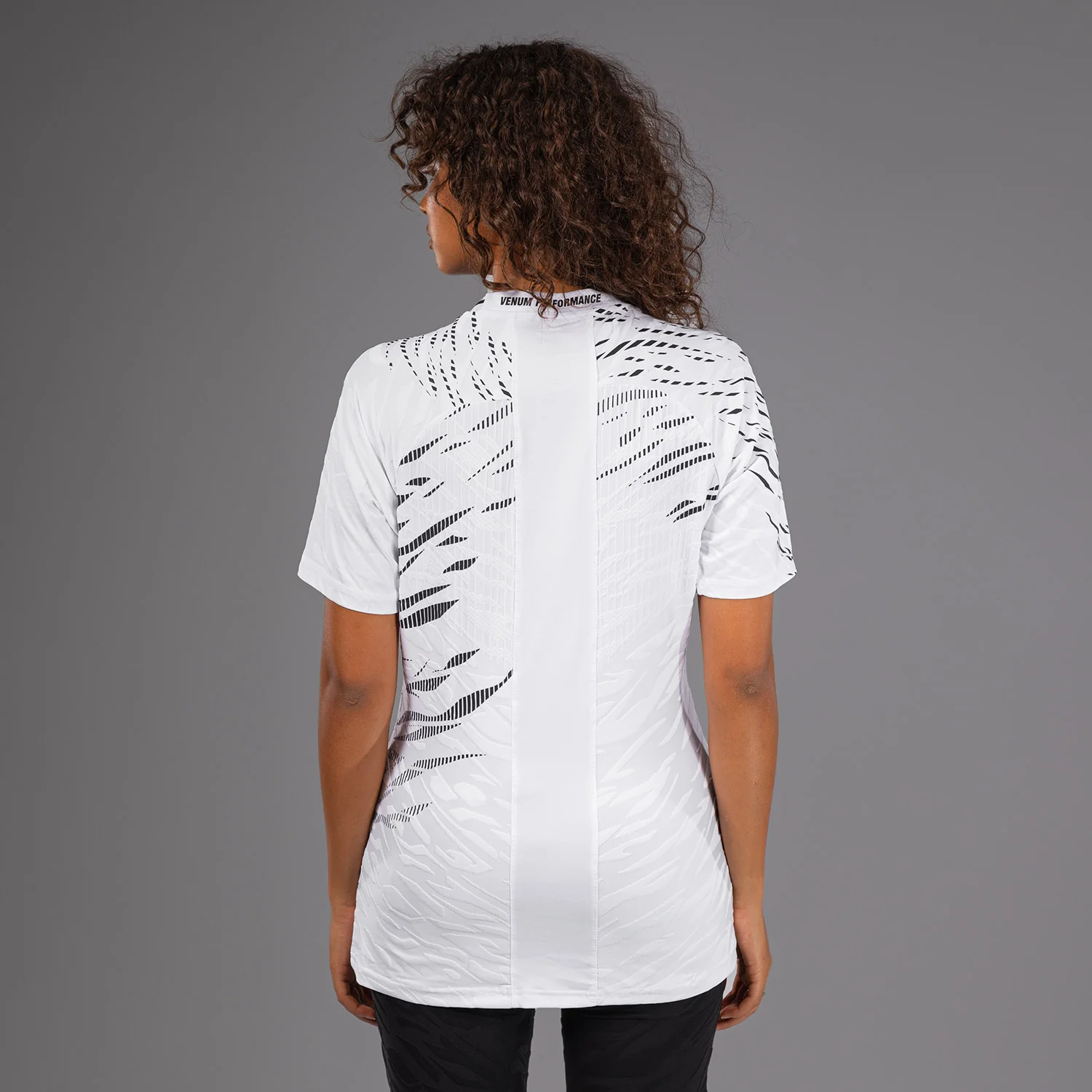 UFC Fusion by Venum Authentic Fight Night Damen Walkout Jersey - Weiß - Image 2