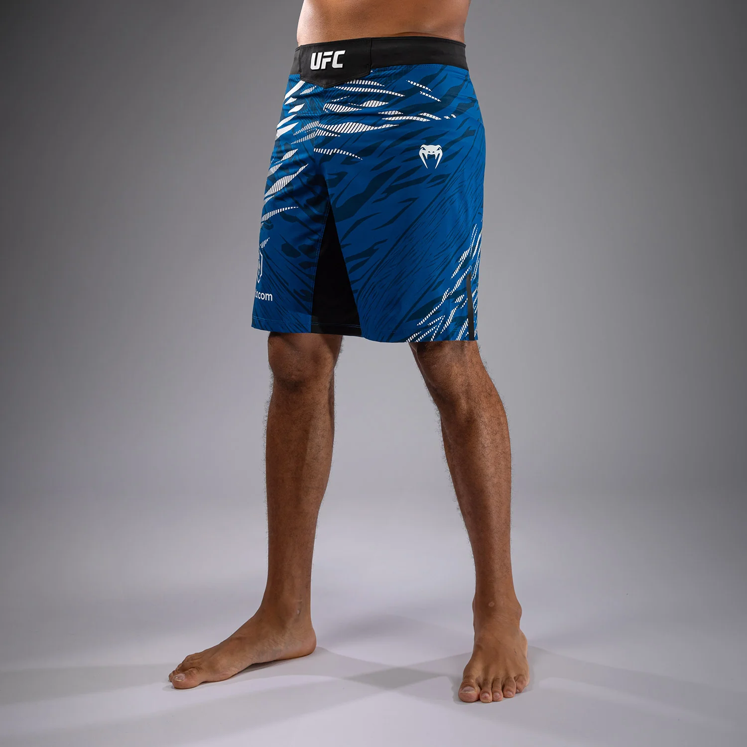 UFC Fusion by Venum Authentic Fight Night Herren Fight Short - Long Fit - Blau - Image 3