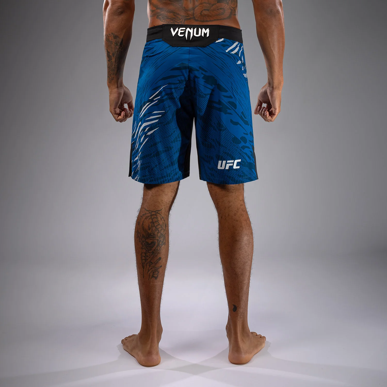 UFC Fusion by Venum Authentic Fight Night Herren Fight Short - Long Fit - Blau - Image 4