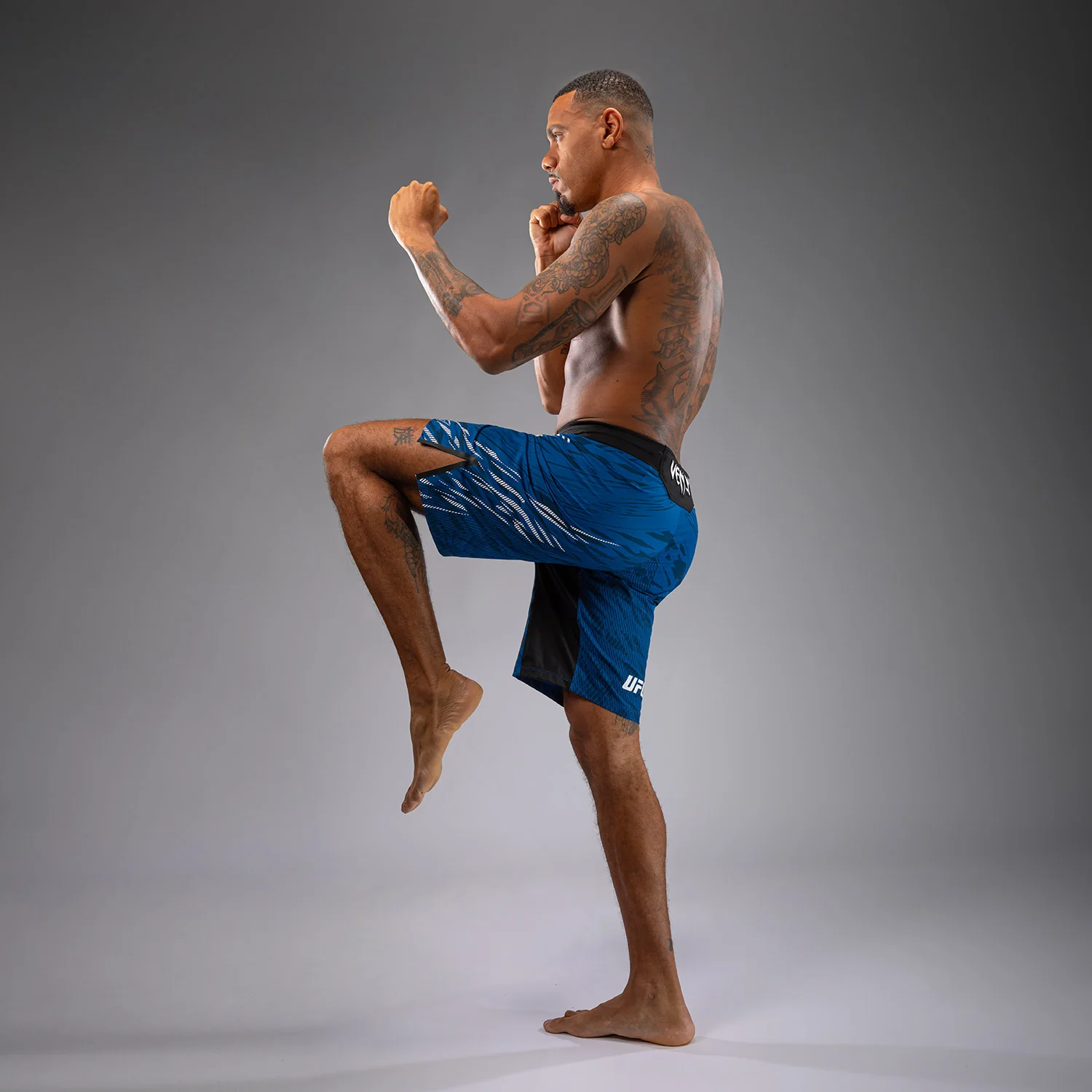 UFC Fusion by Venum Authentic Fight Night Herren Fight Short - Long Fit - Blau - Image 7