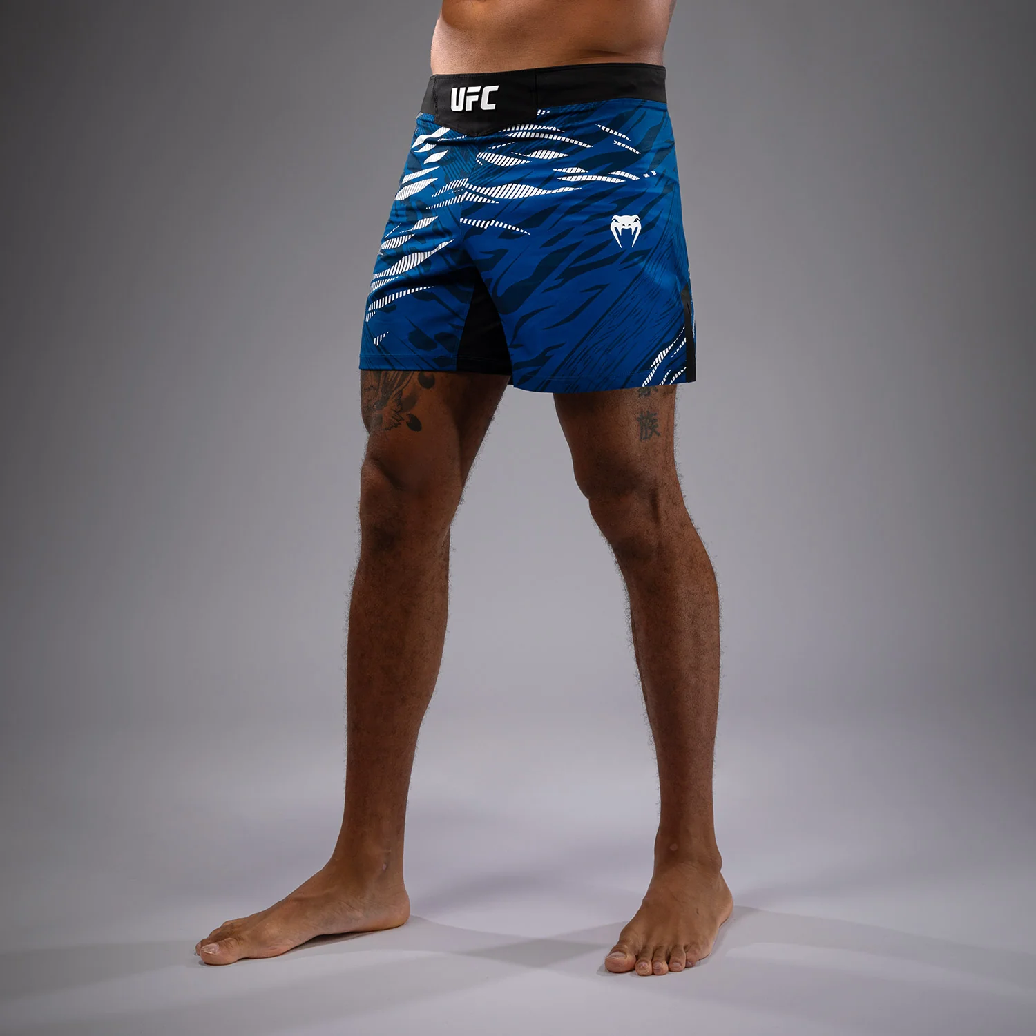 UFC Fusion by Venum Authentic Fight Night Herren Fight Short - Short Fit - Blau - Image 2