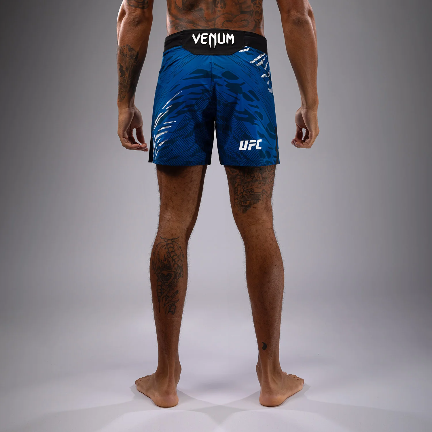 UFC Fusion by Venum Authentic Fight Night Herren Fight Short - Short Fit - Blau - Image 3