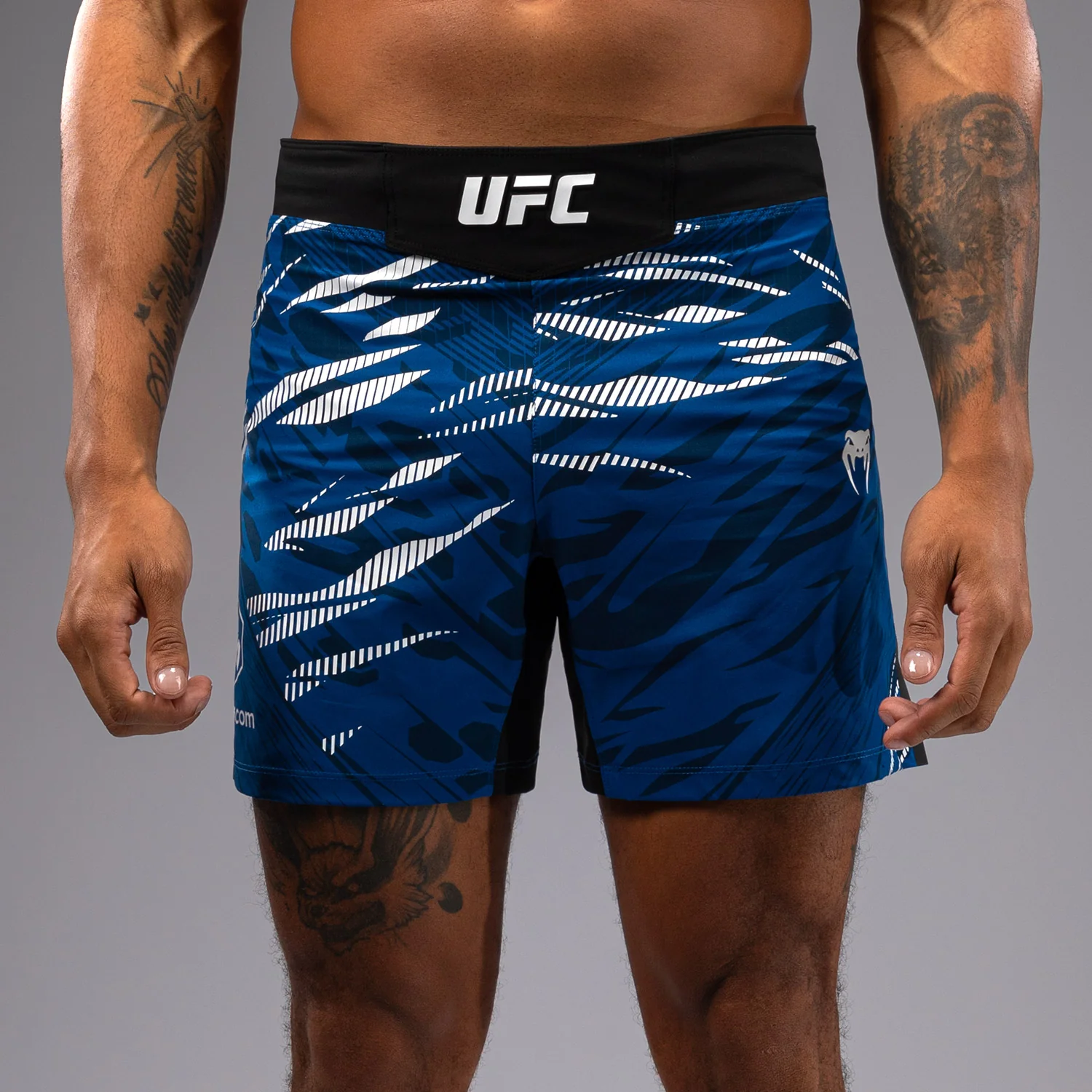 UFC Fusion by Venum Authentic Fight Night Herren Fight Short - Short Fit - Blau - Image 7