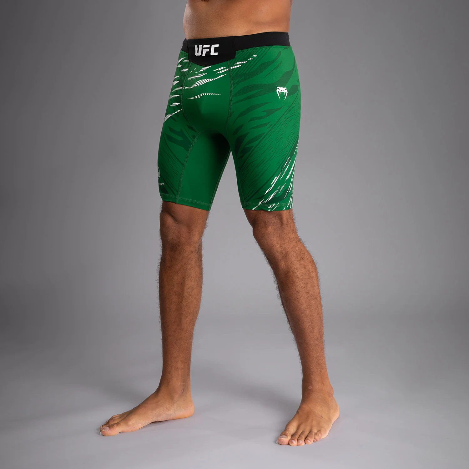 UFC Fusion by Venum Authentic Fight Night Herren Vale Tudo Short - Grün - Image 2