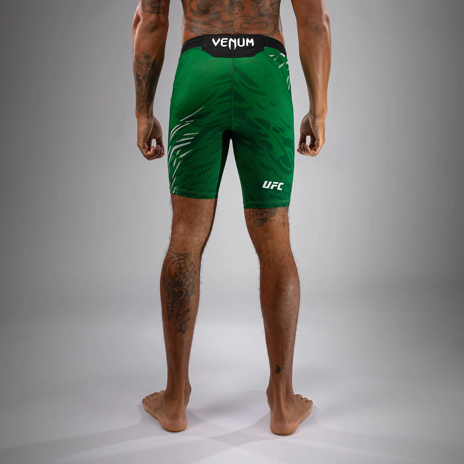 UFC Fusion by Venum Authentic Fight Night Herren Vale Tudo Short - Grün - Image 4