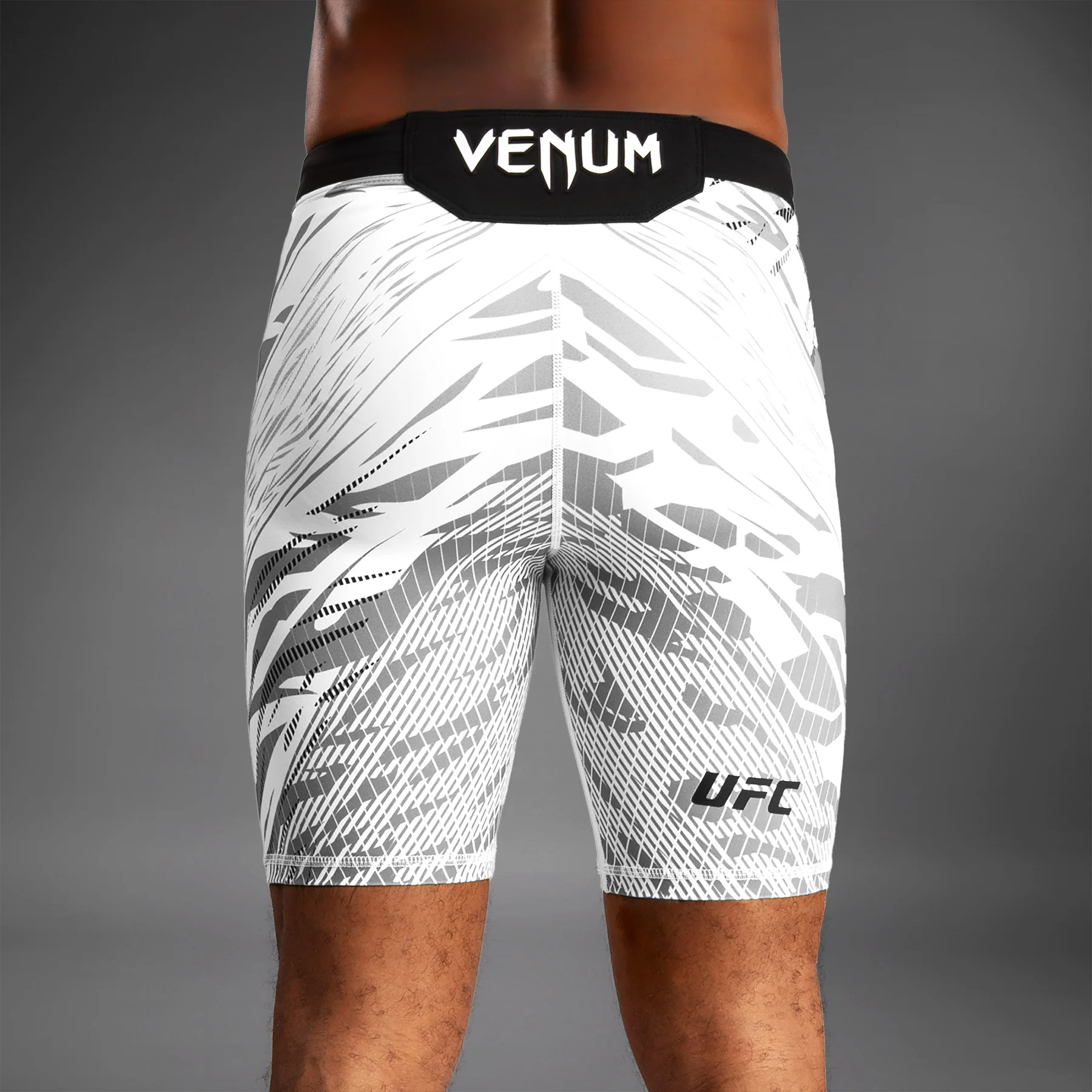UFC Fusion by Venum Authentic Fight Night Herren Vale Tudo Short - Weiß - Image 6
