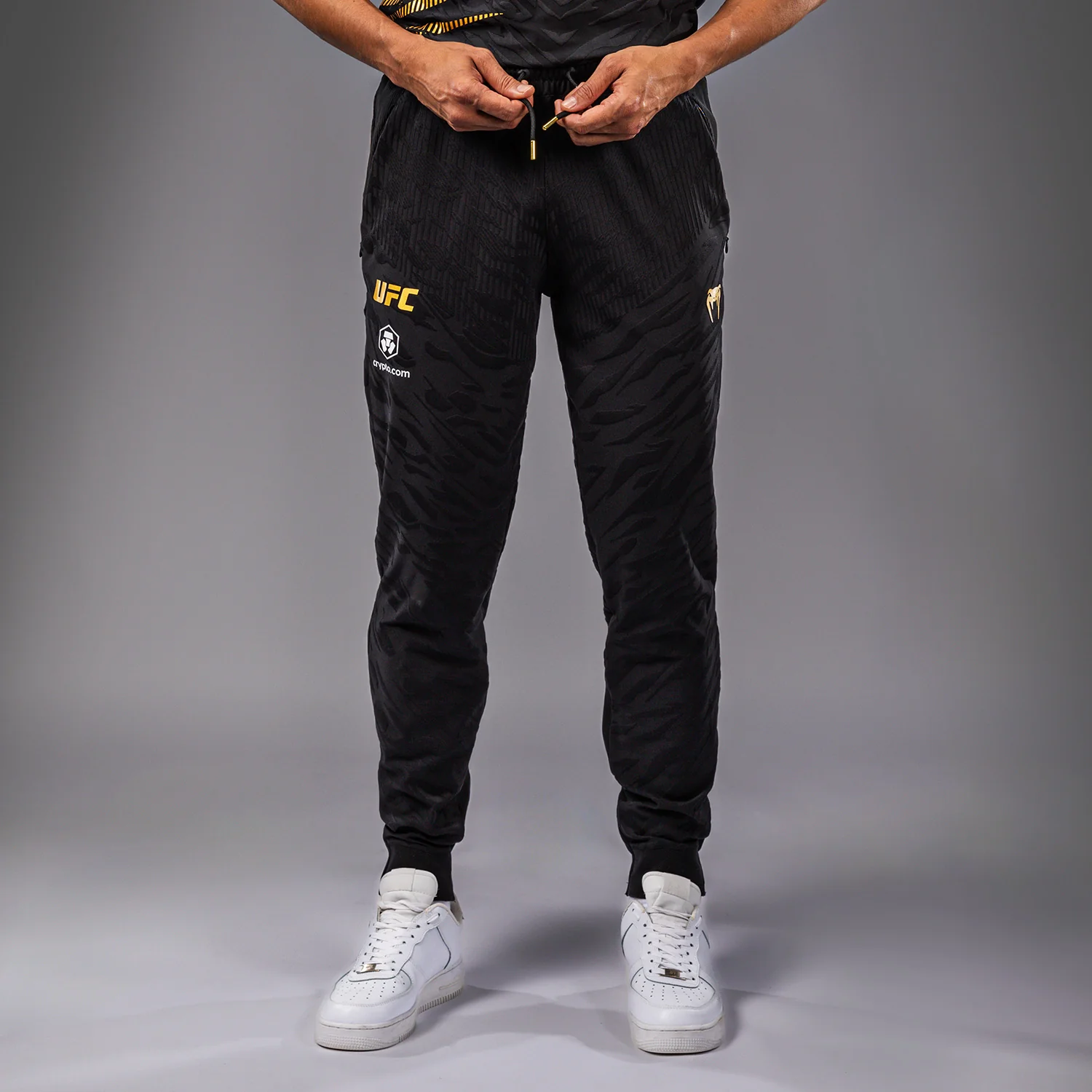 UFC Fusion by Venum Authentic Fight Night Herren Walkout Hose - Champion