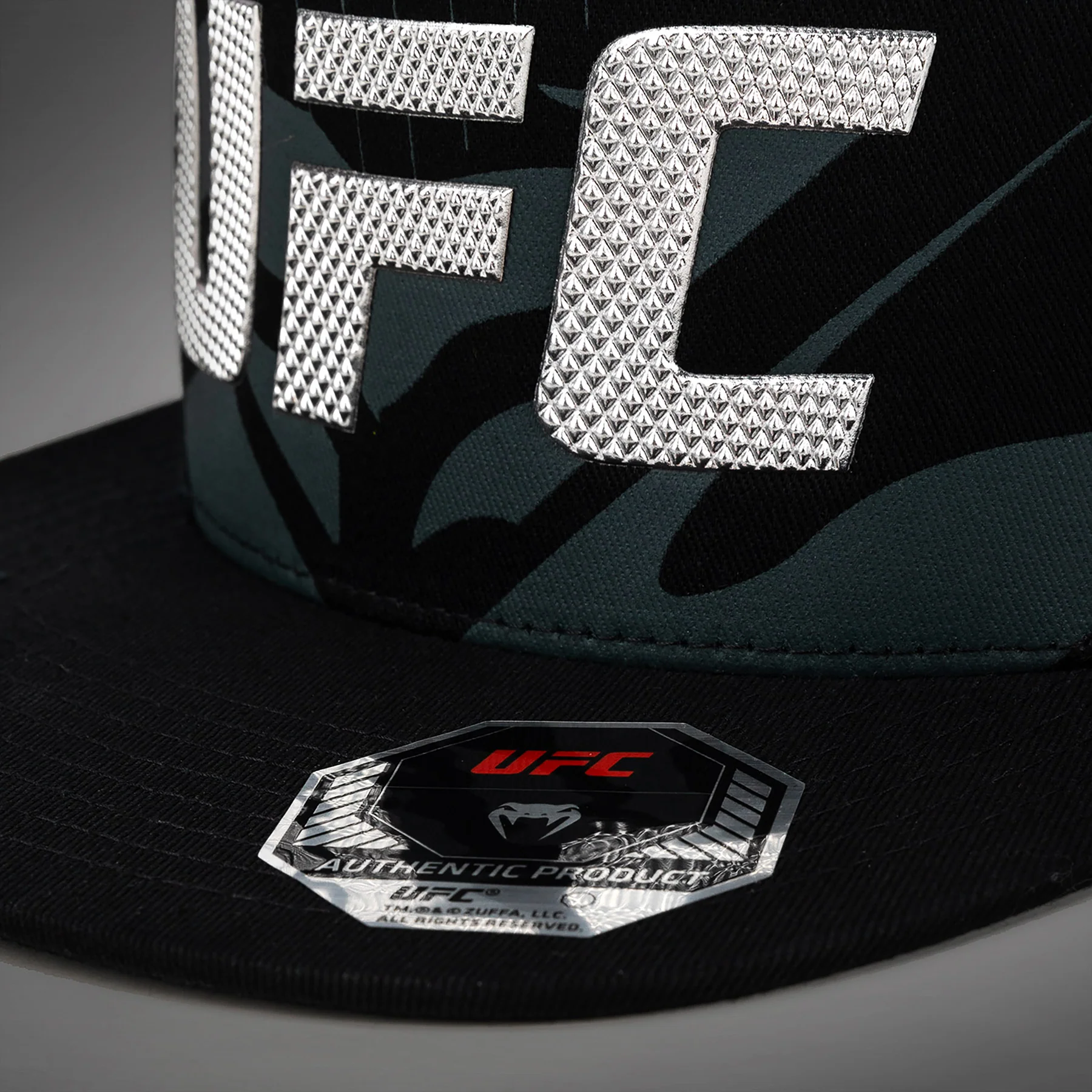 UFC Fusion by Venum Authentic Fight Night Sport Cap - Schwarz - Image 5
