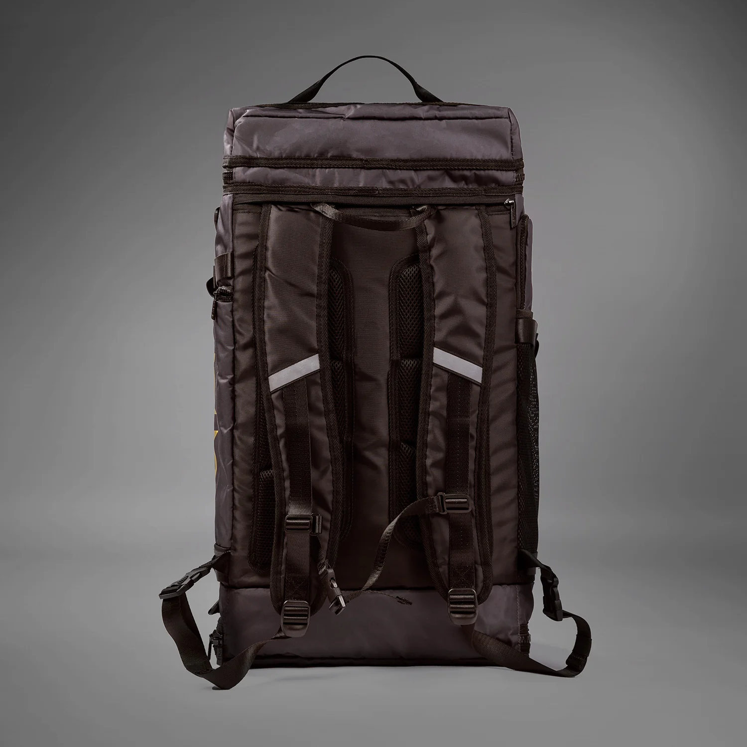 UFC Fusion by Venum Fight Week Duffel Bag - Aards Bruin - Image 6