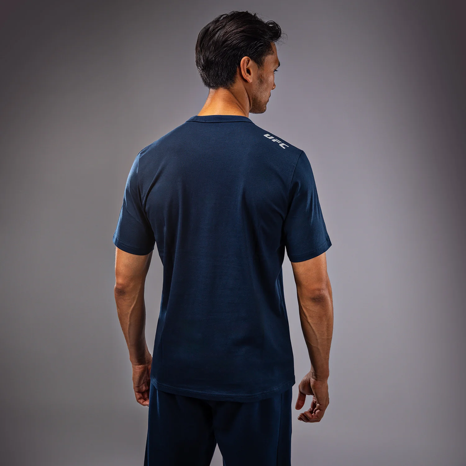 UFC Fusion by Venum Fight Week Herren Kurzarm T-Shirt - Solid Ozeanisches Blau - Image 2