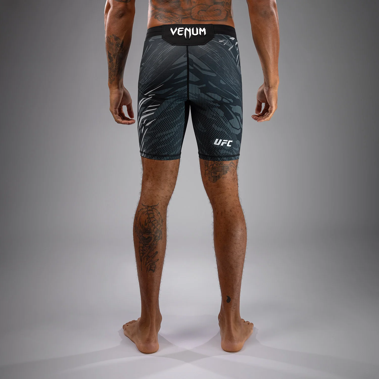 UFC Fusion by Venum Personalized Authentic Fight Night Herren Vale Tudo Short - Schwarz - Image 4
