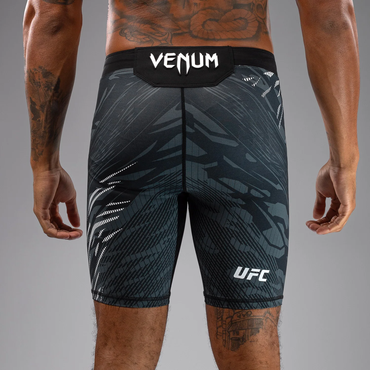 UFC Fusion by Venum Personalized Authentic Fight Night Herren Vale Tudo Short - Schwarz - Image 8